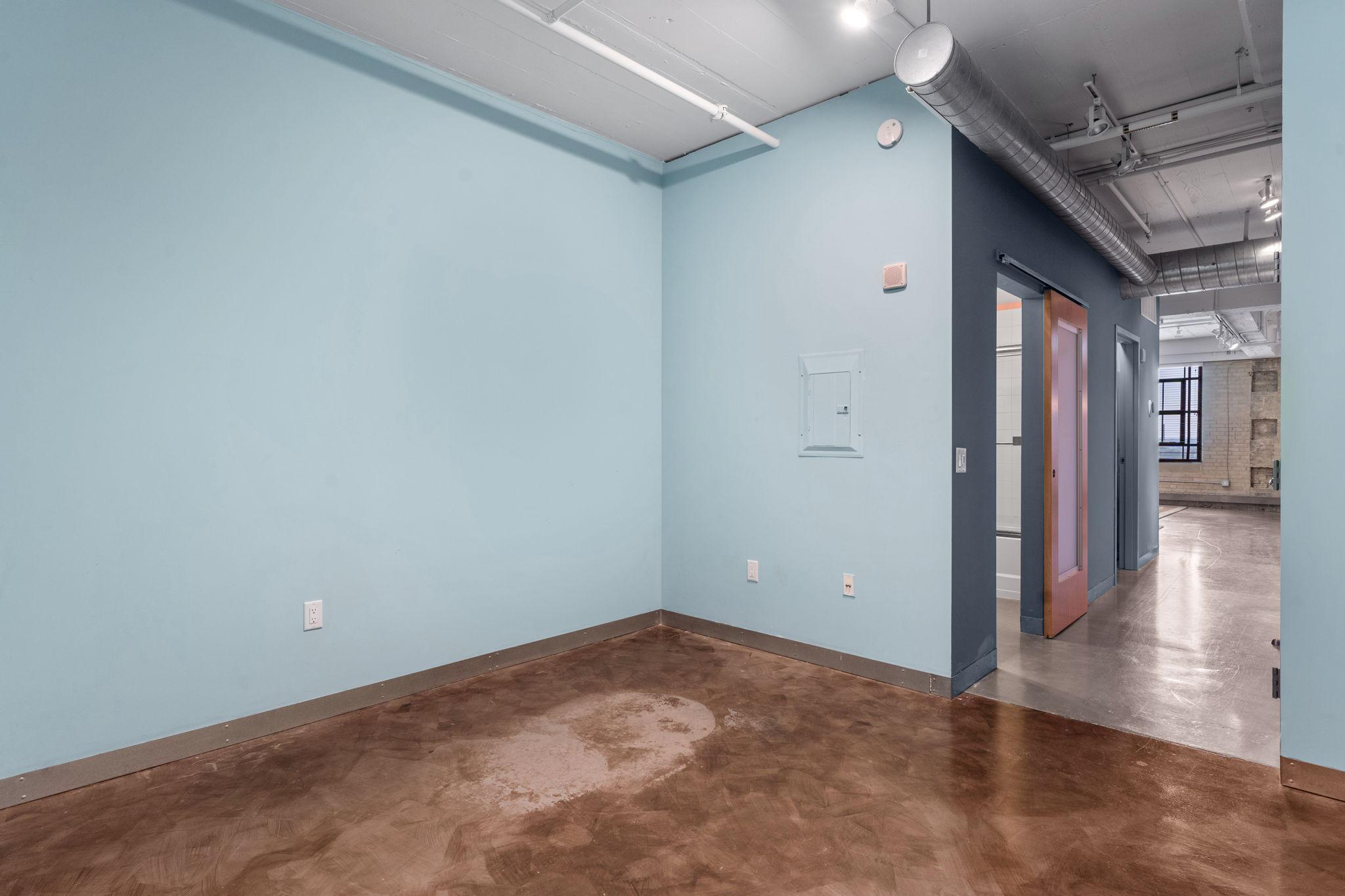 2929 Chicago Avenue Unit: 917