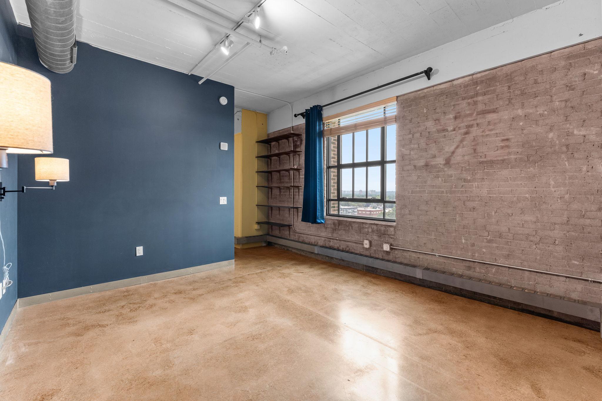 2929 Chicago Avenue Unit: 917