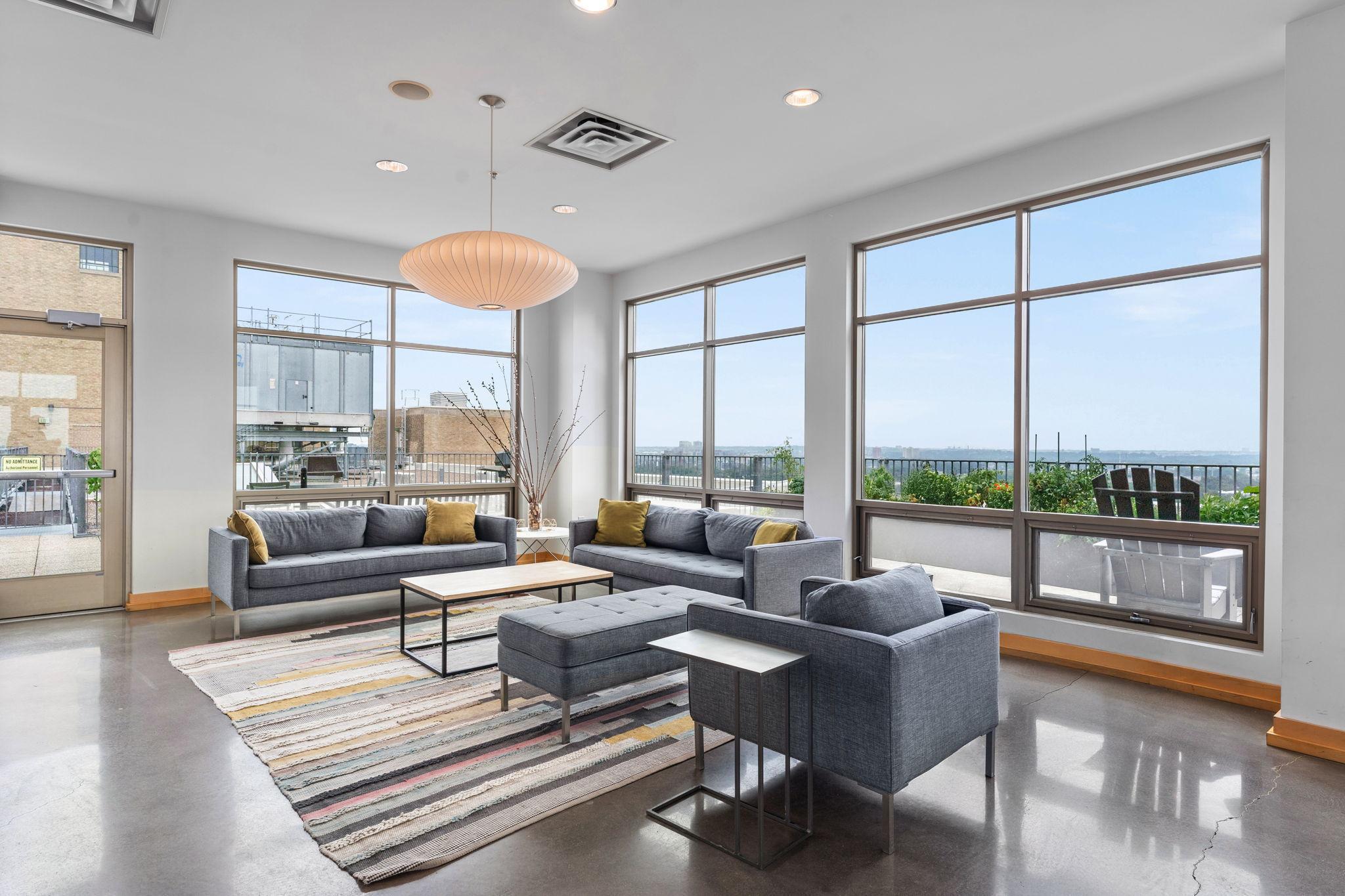 2929 Chicago Avenue Unit: 917