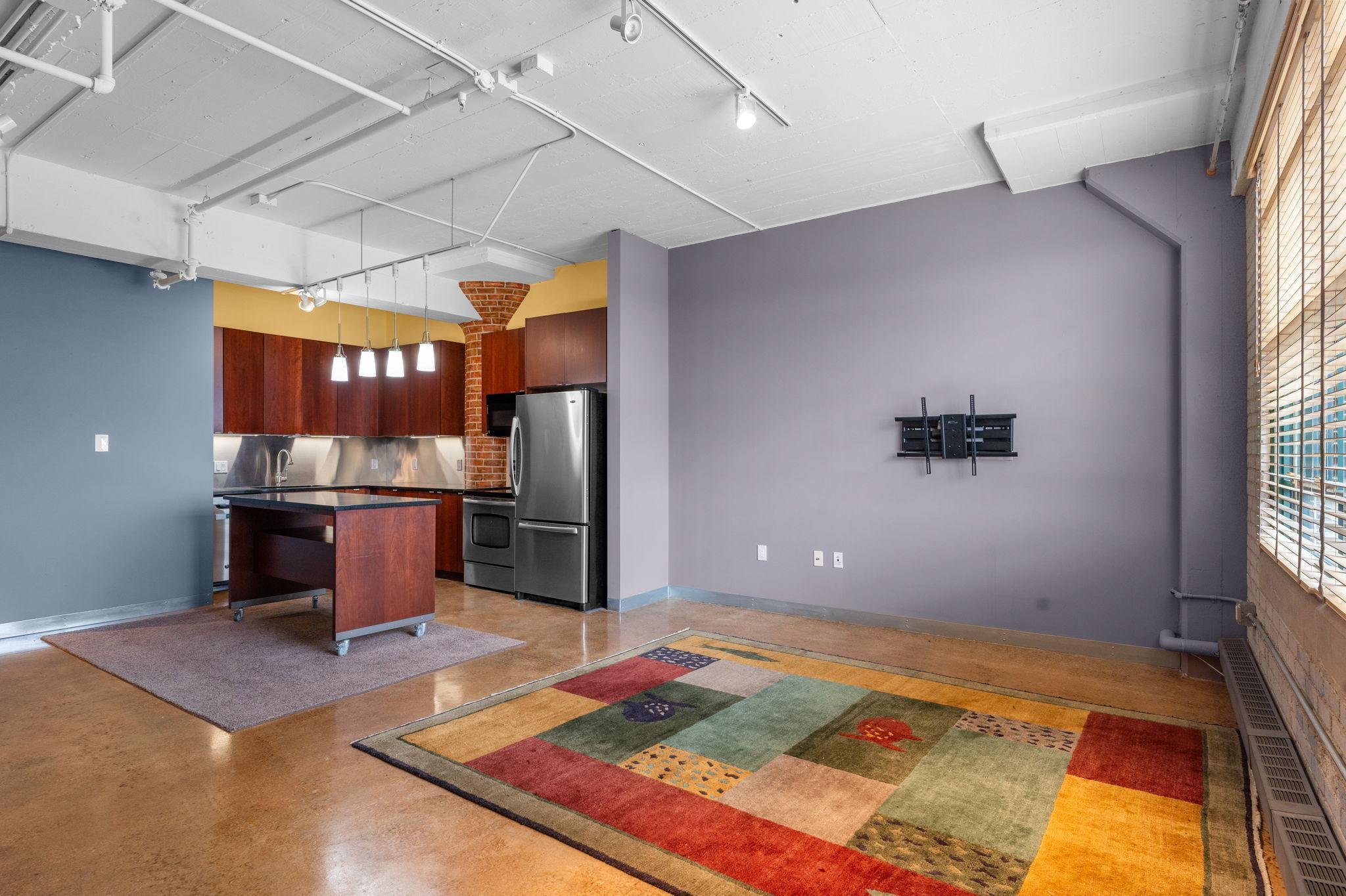 2929 Chicago Avenue Unit: 917
