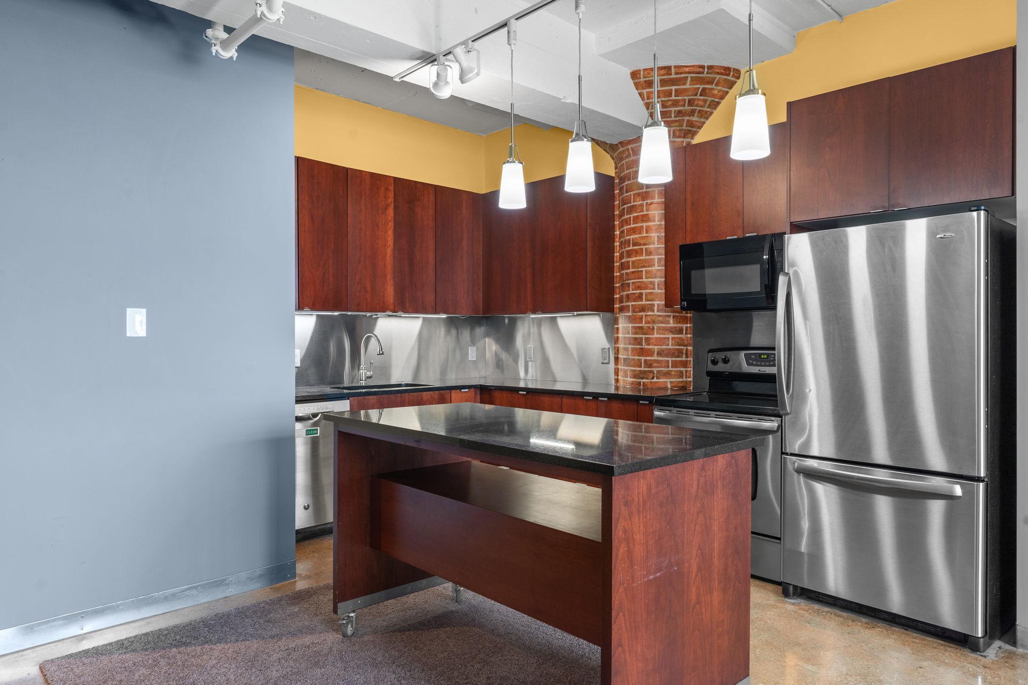 2929 Chicago Avenue Unit: 917