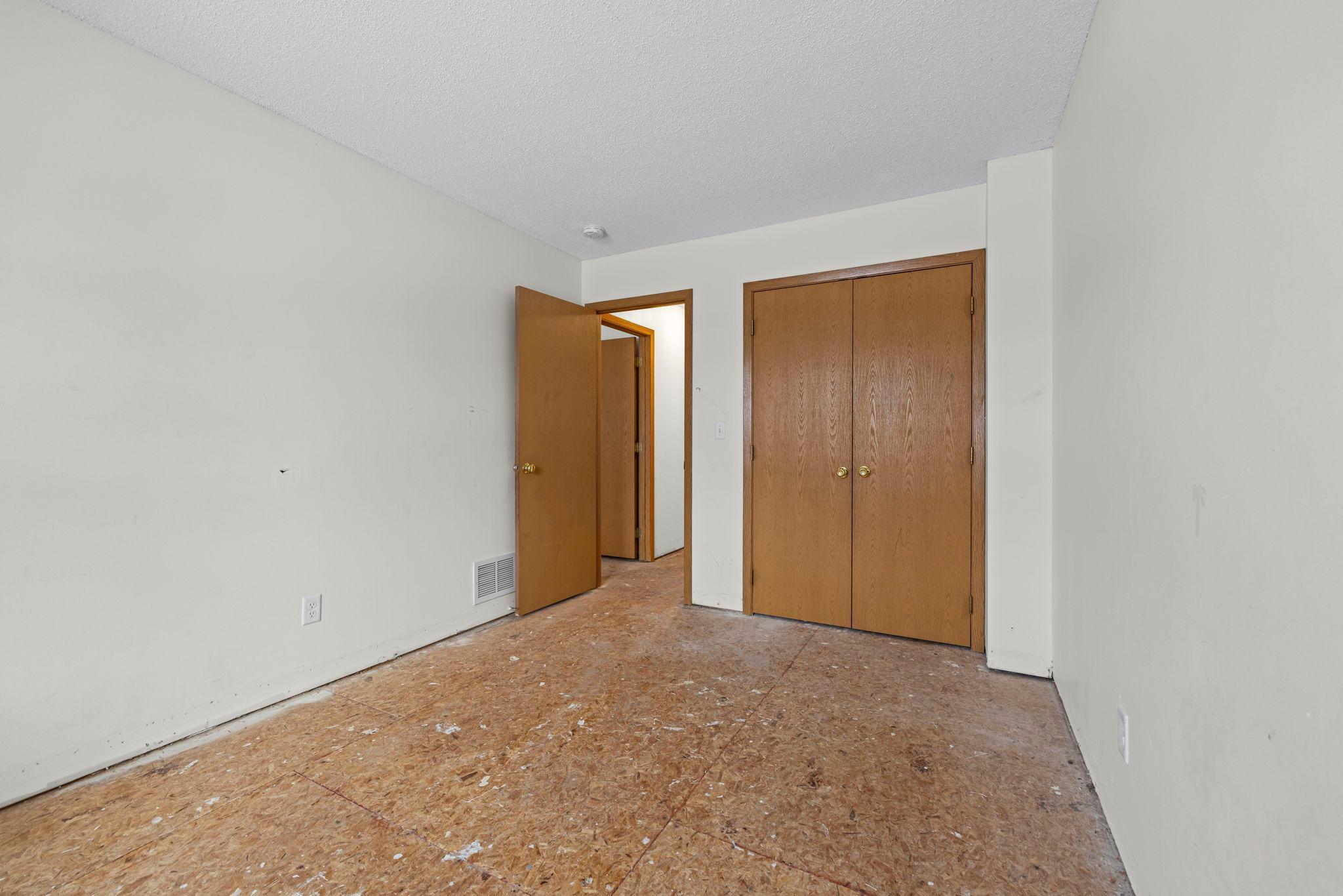 12951 Girard Avenue S