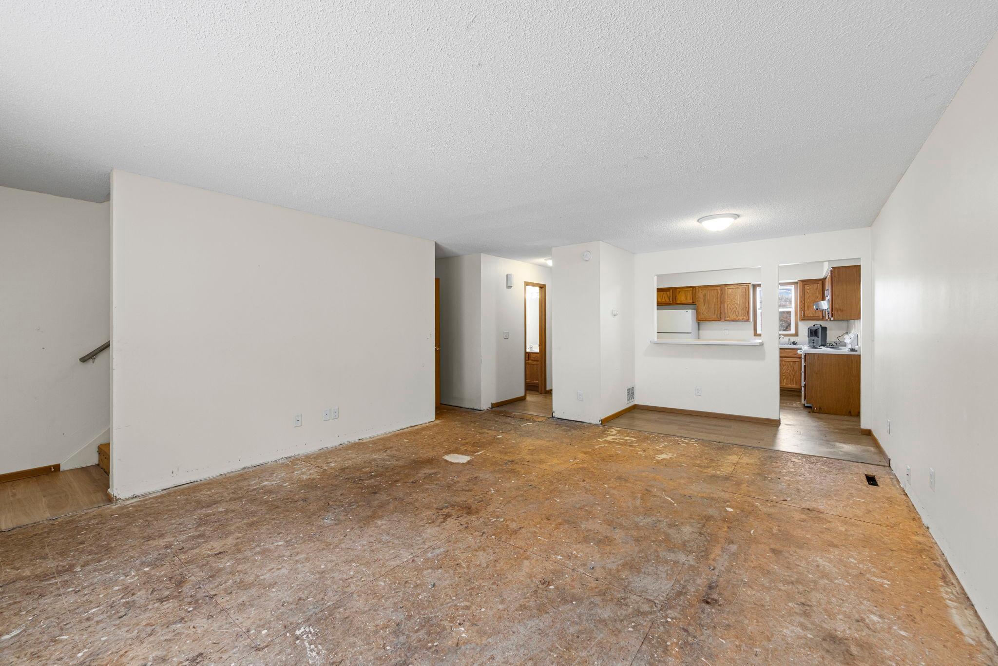 12951 Girard Avenue S