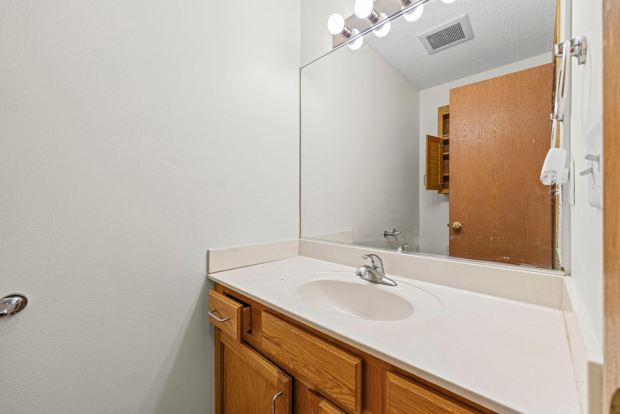 12951 Girard Avenue S