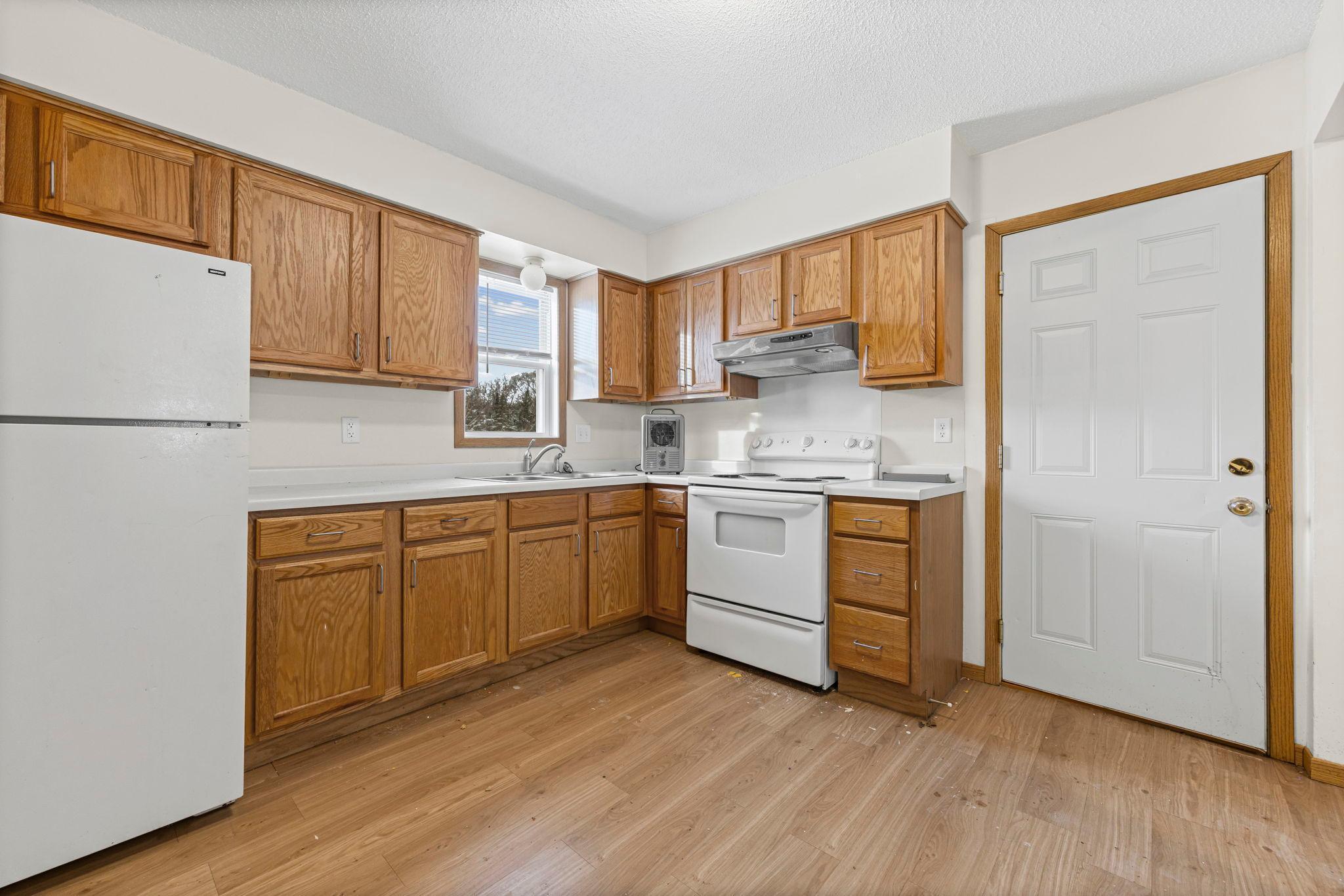 12951 Girard Avenue S