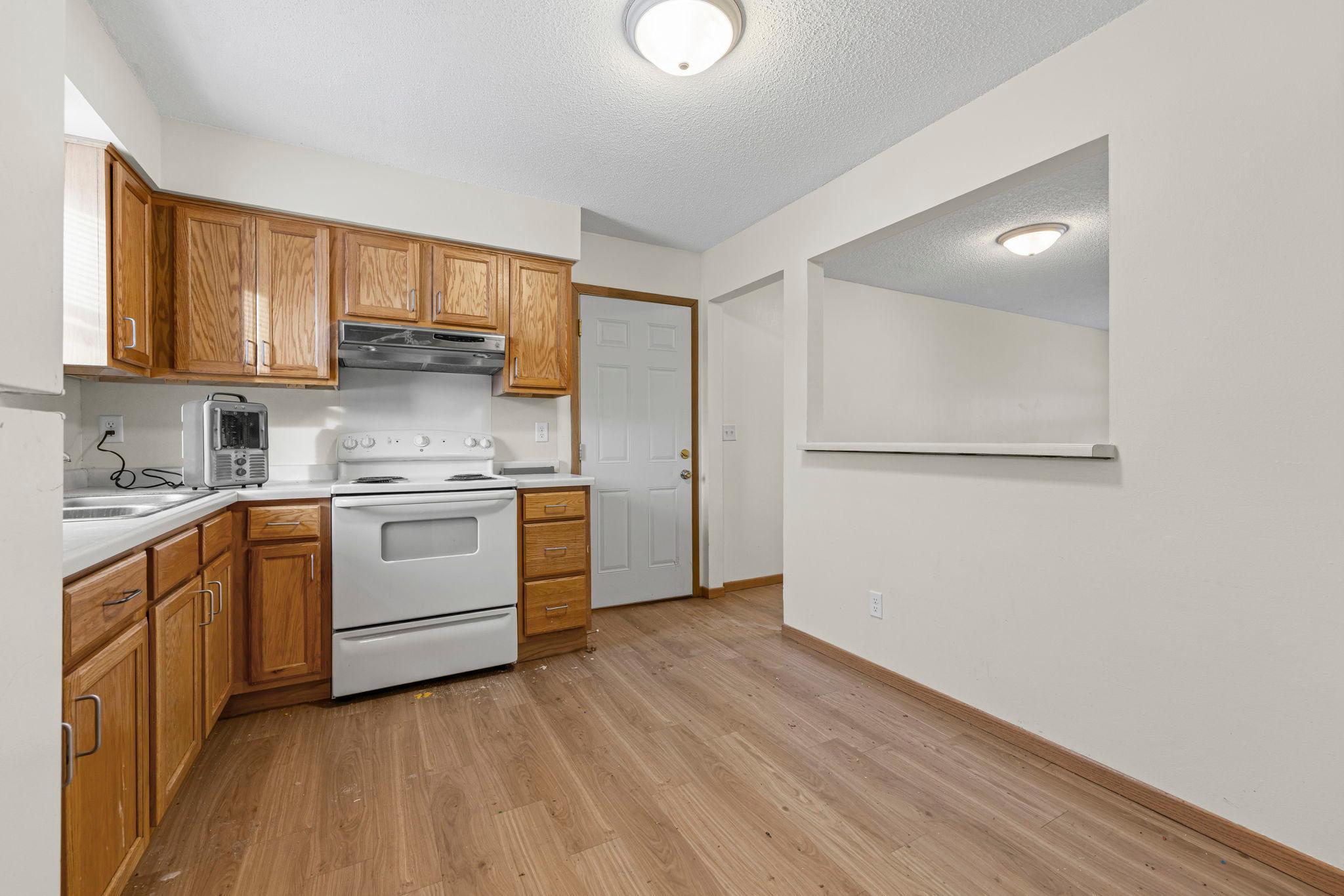 12951 Girard Avenue S