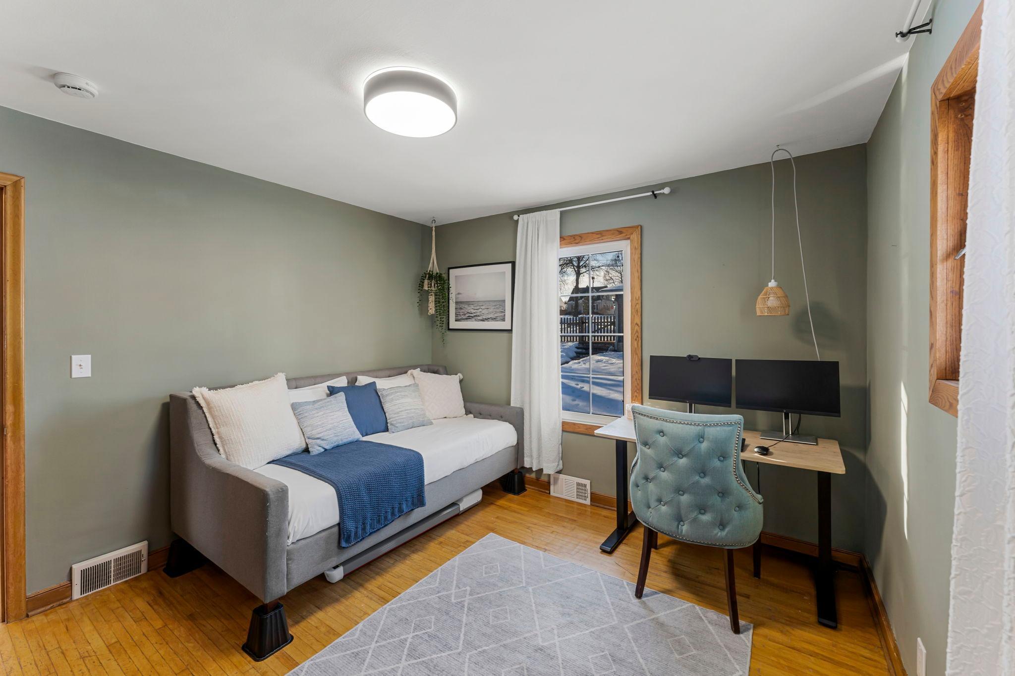 2300 Harding Street NE