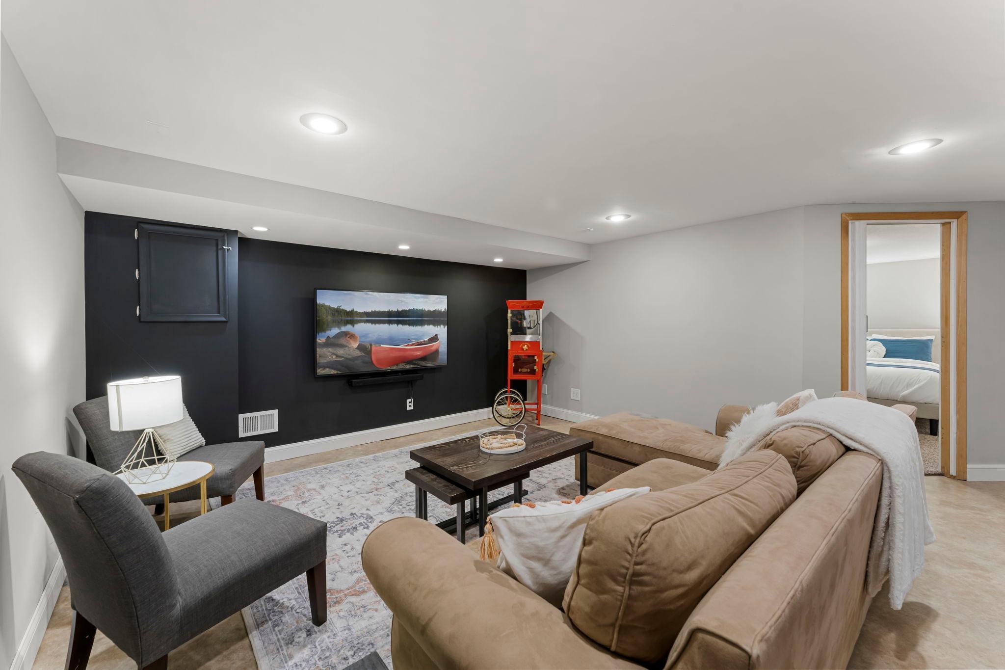 2300 Harding Street NE