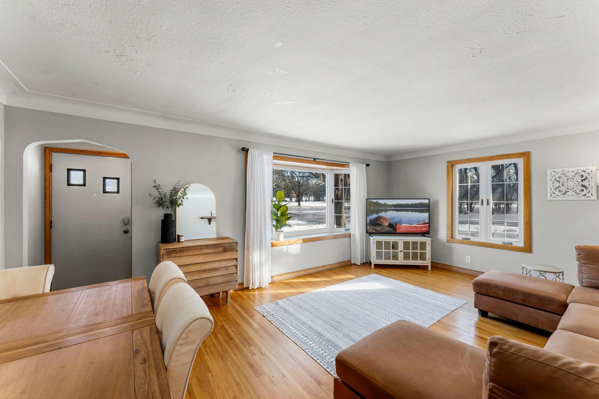 2300 Harding Street NE