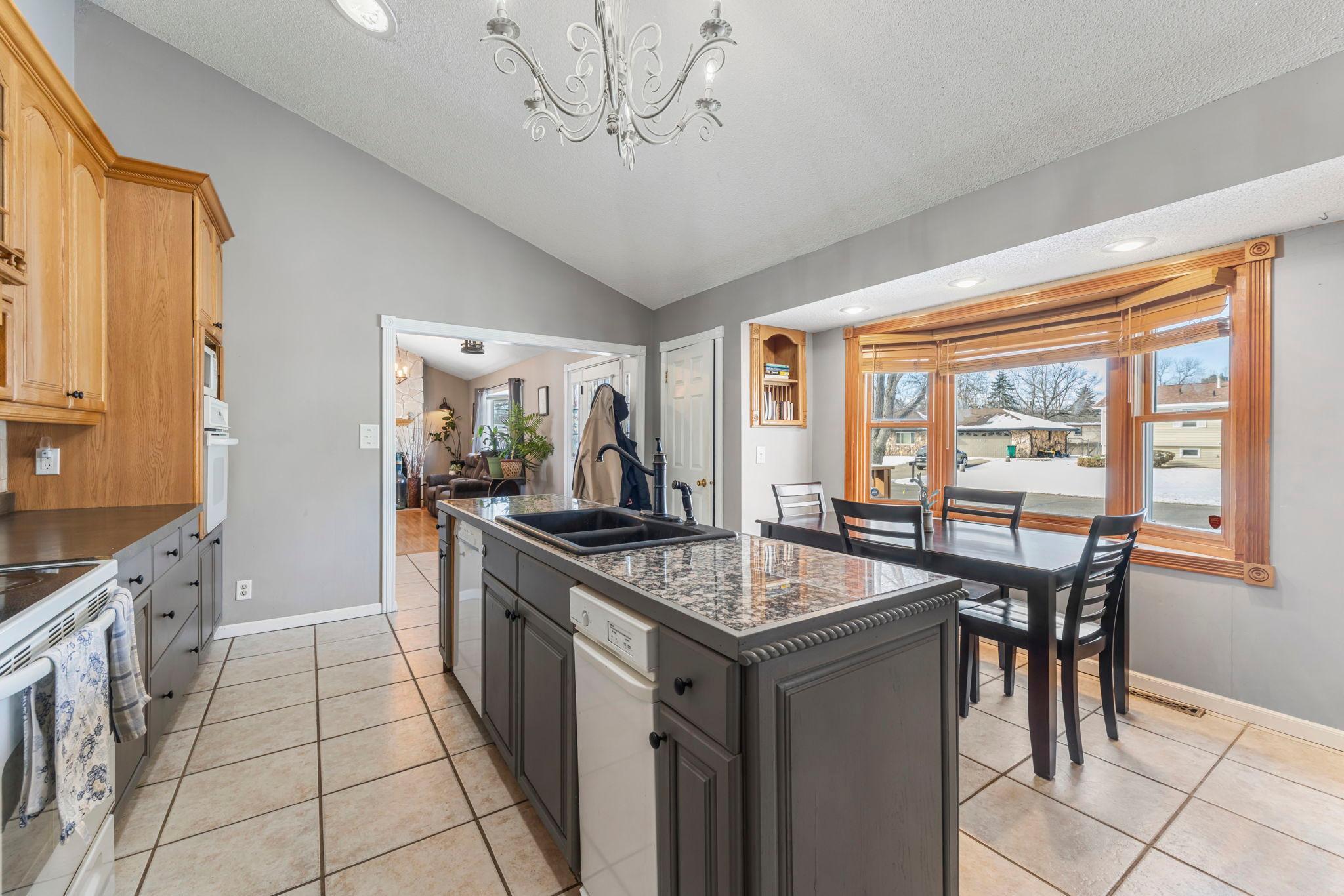 8118 France Avenue N