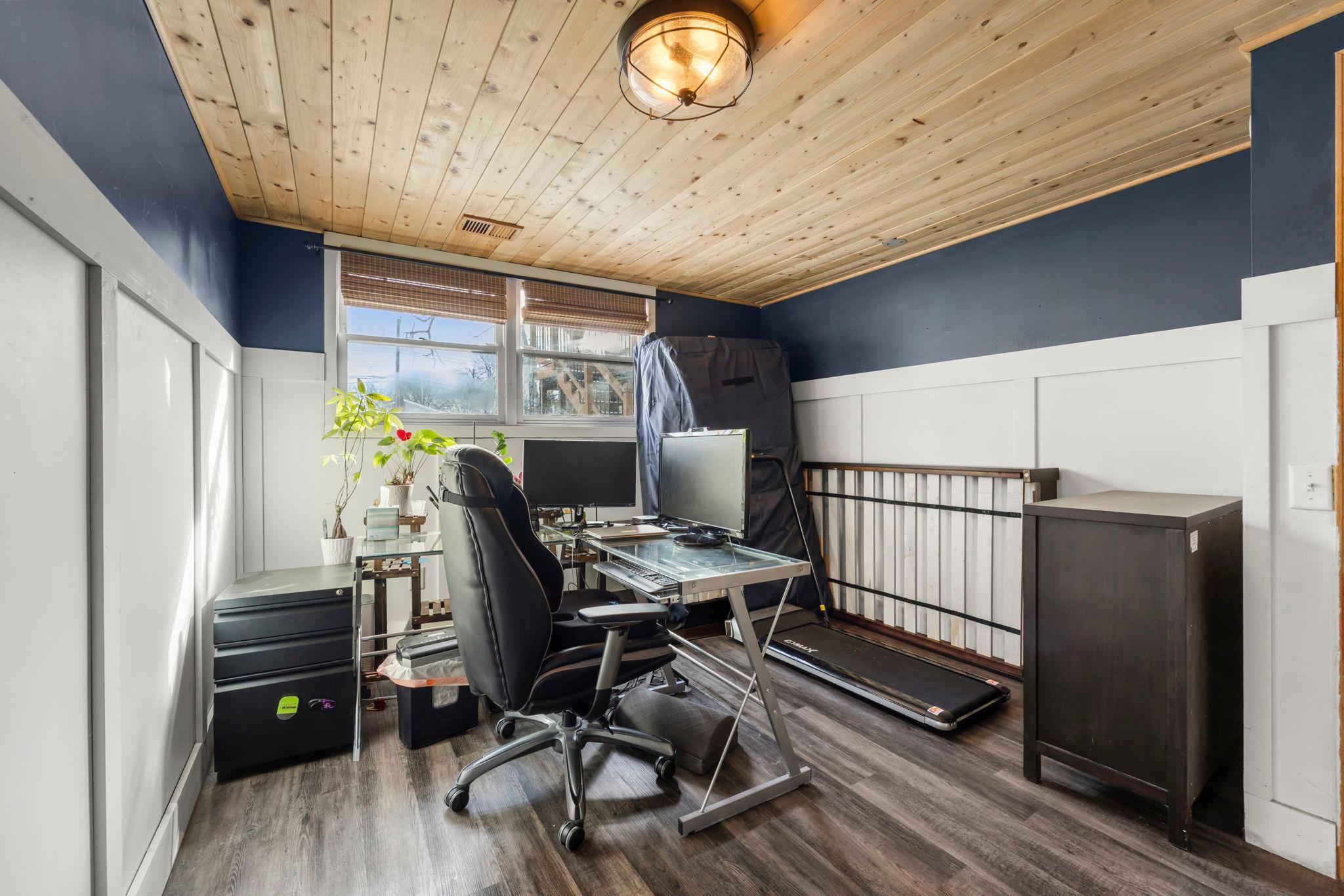 8118 France Avenue N