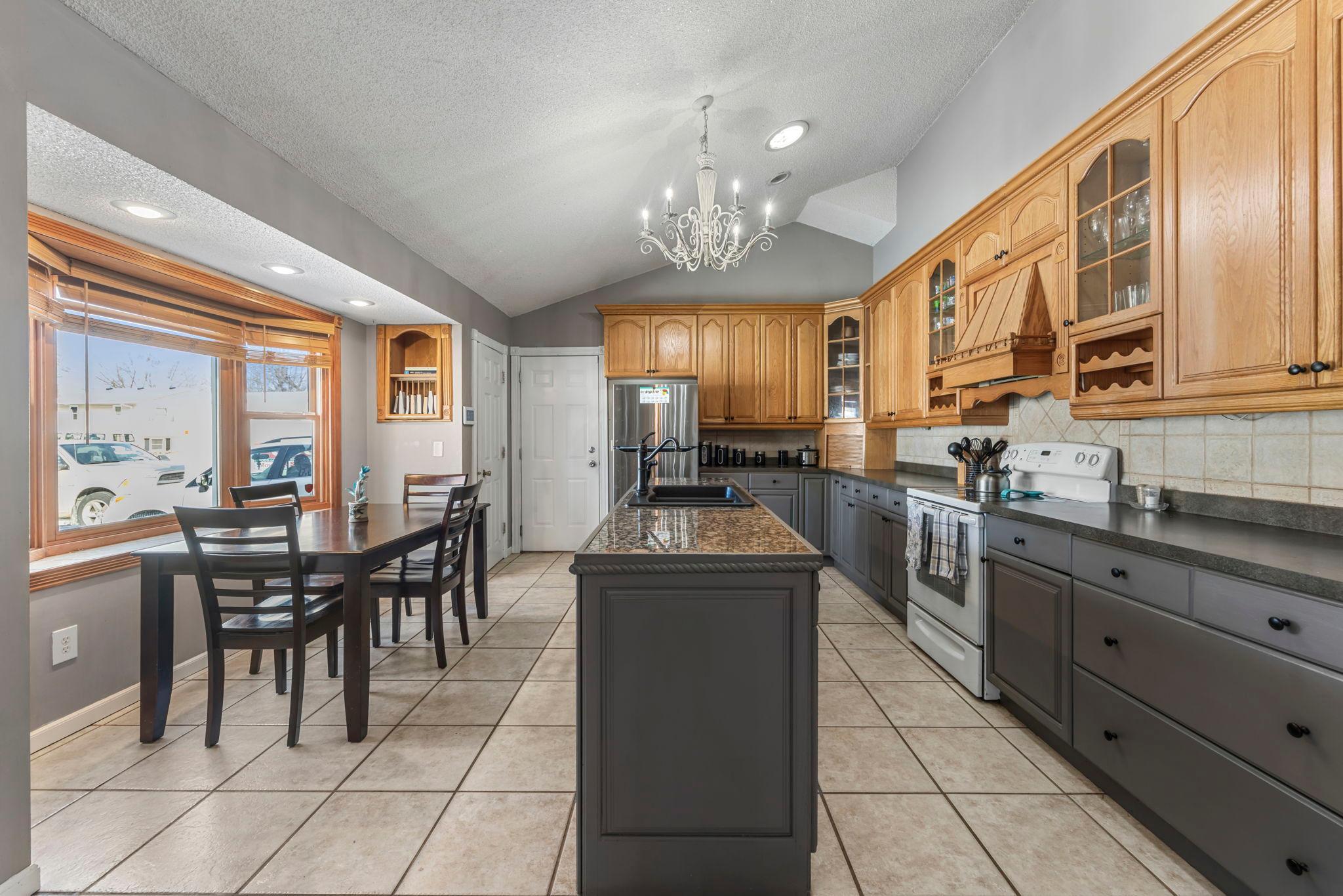 8118 France Avenue N