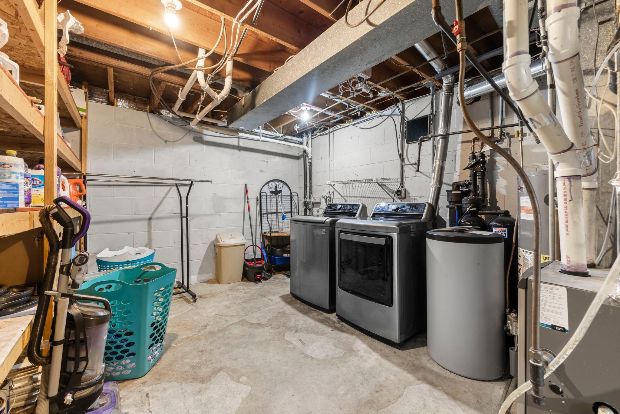 8118 France Avenue N