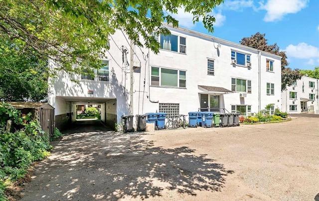 415 Ridgewood Avenue Unit: 3