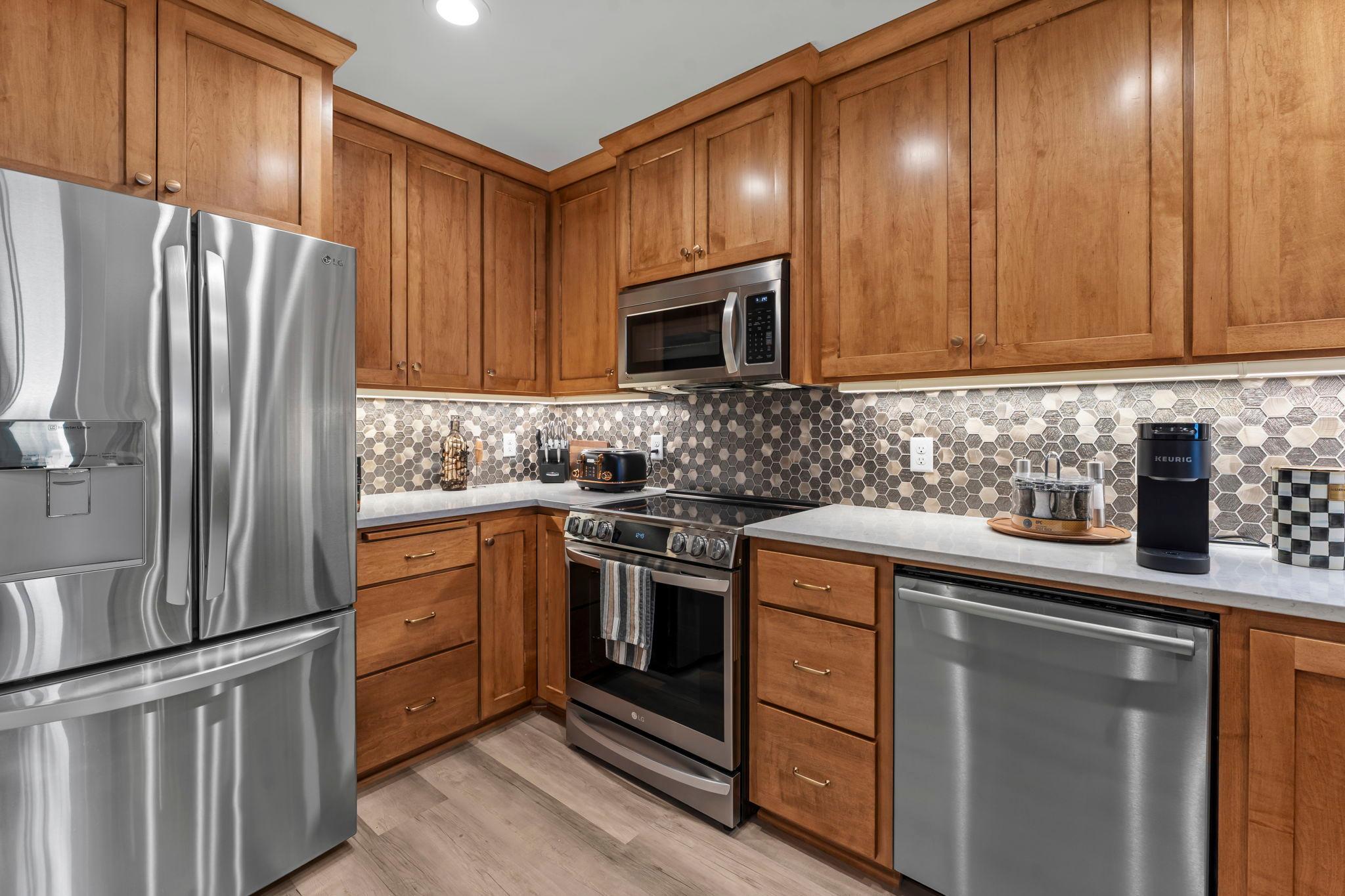 7500 Edinborough Way Unit: 3308