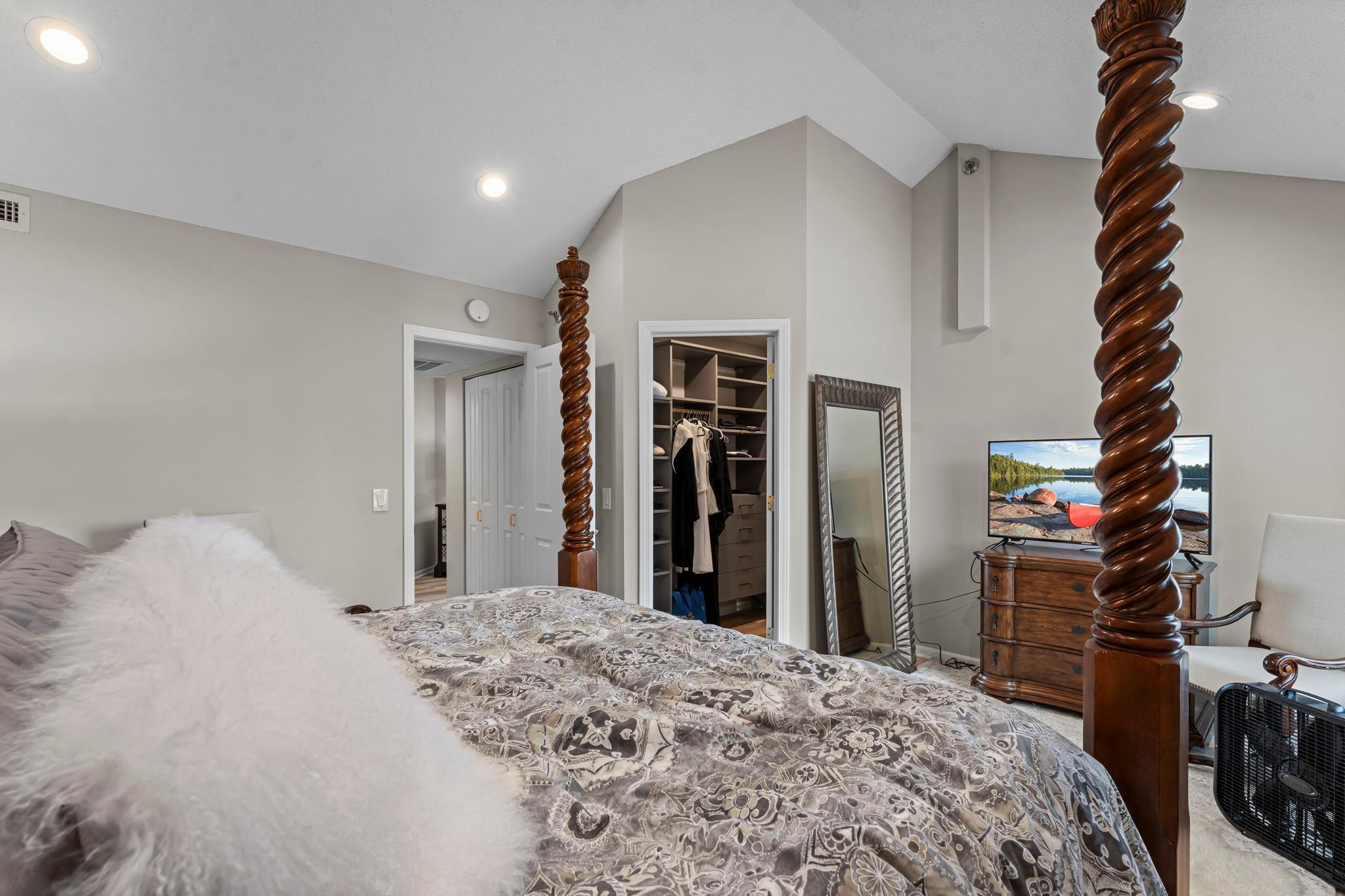 7500 Edinborough Way Unit: 3308