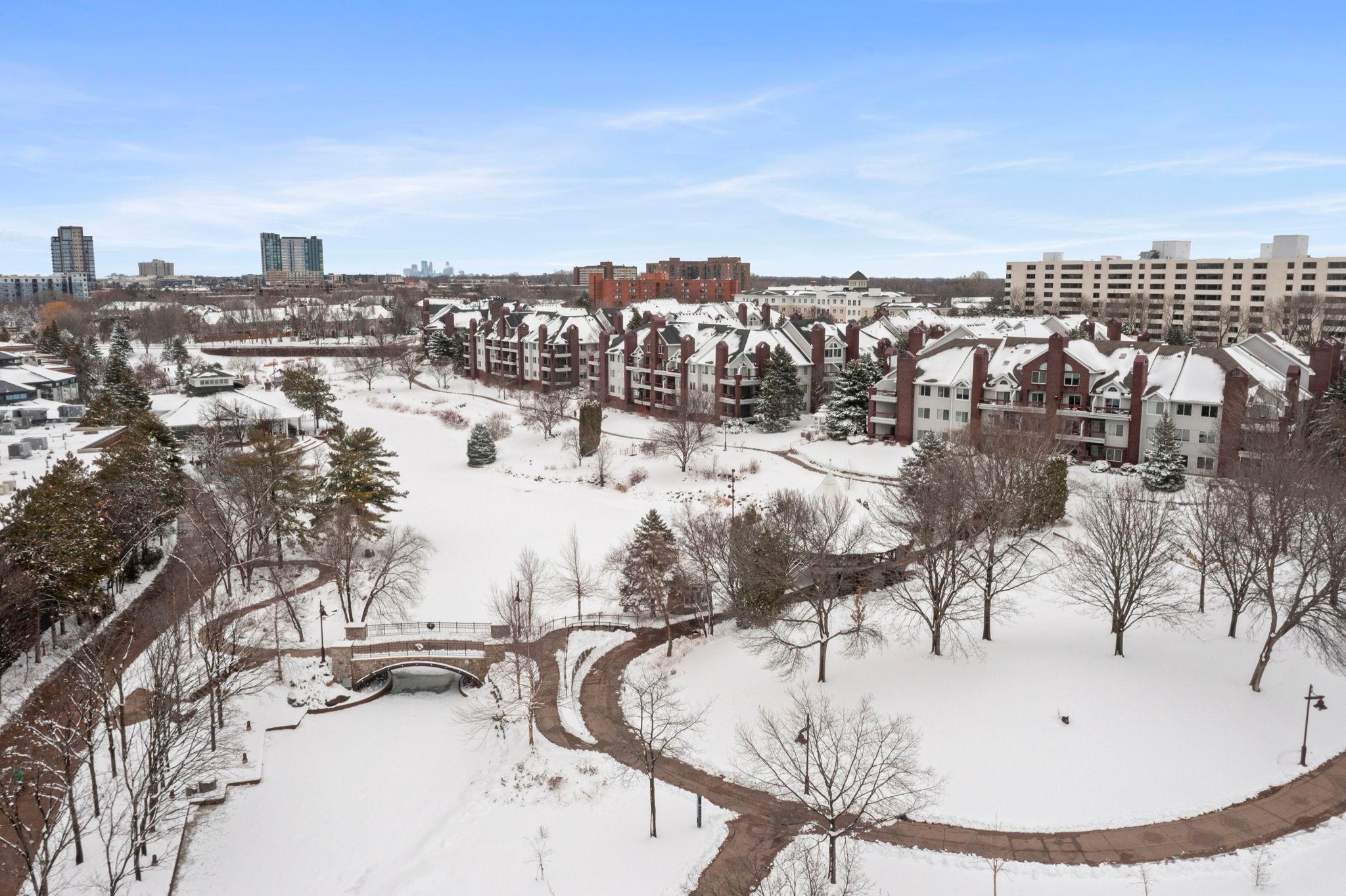 7500 Edinborough Way Unit: 3308