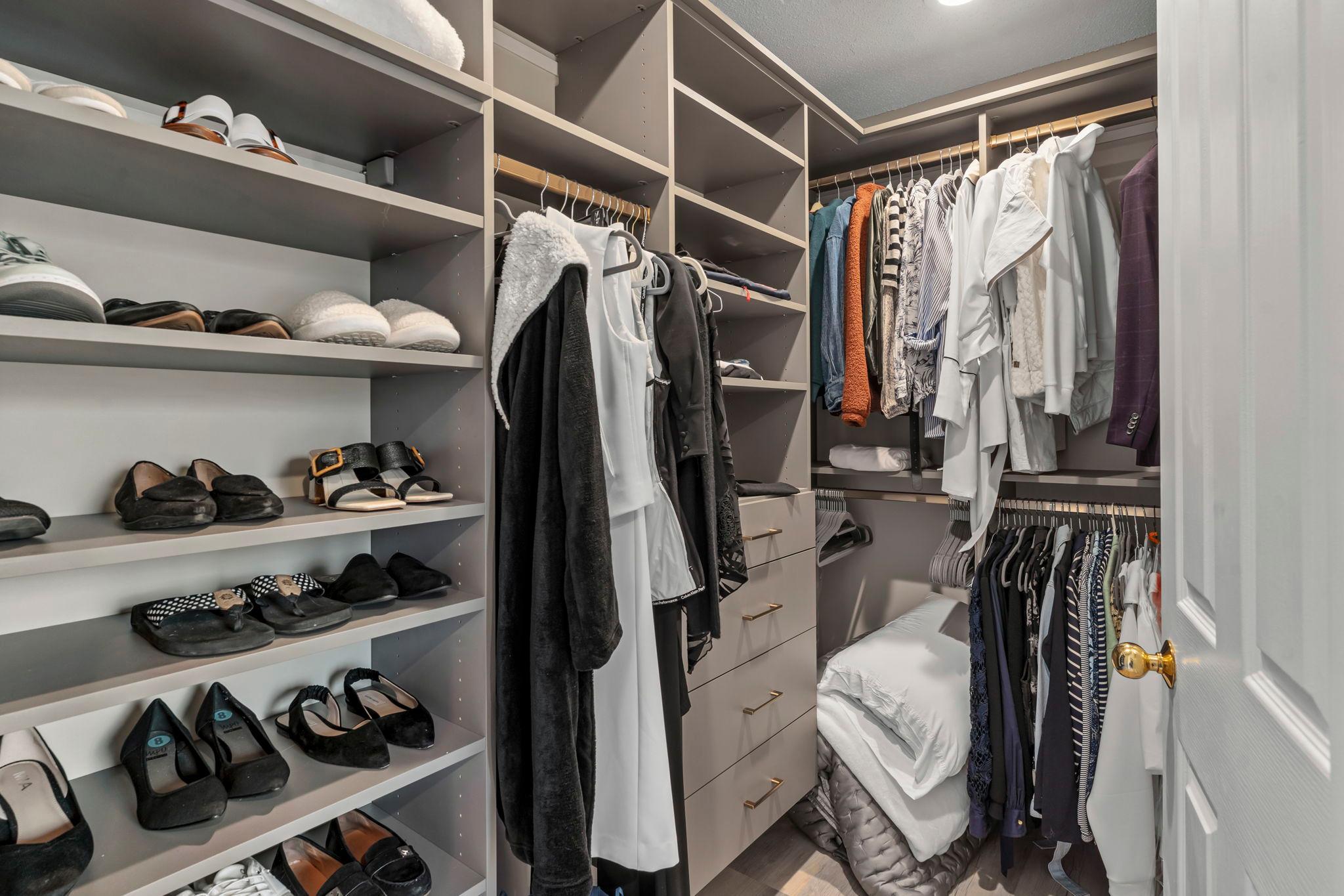 7500 Edinborough Way Unit: 3308