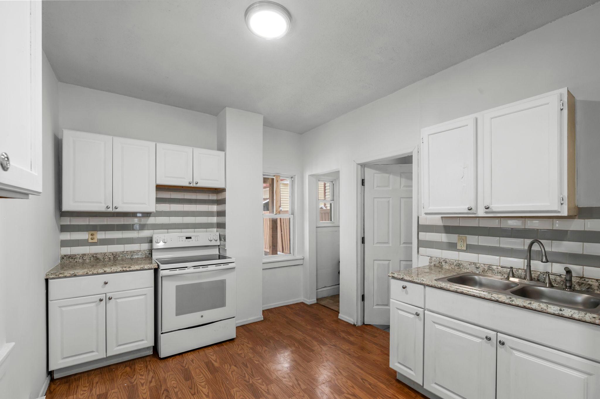 634 Van Buren Avenue