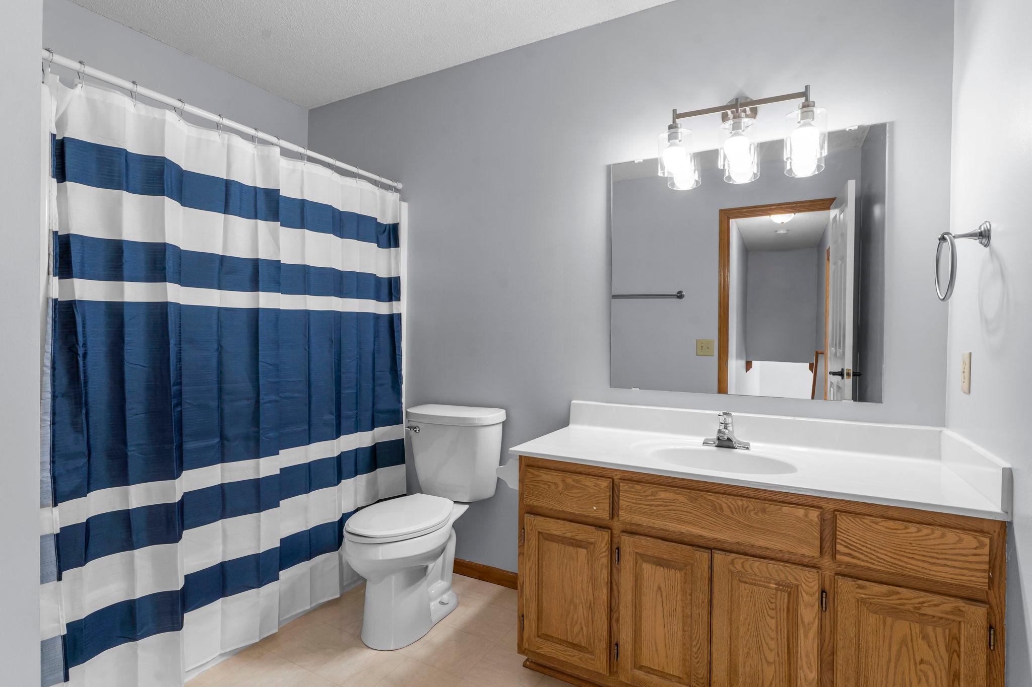 5413 186th Street W