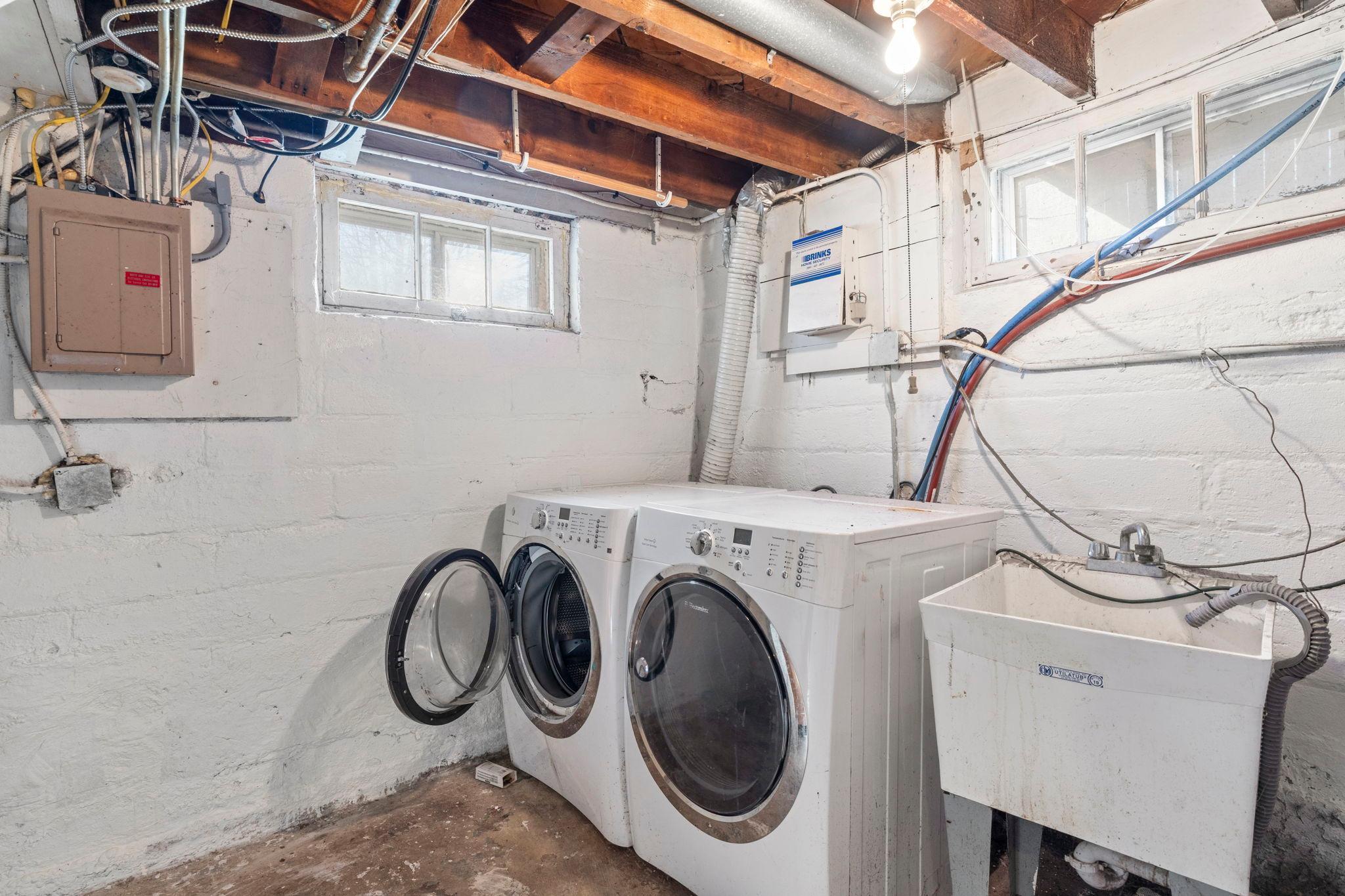 2323 Golden Valley Road