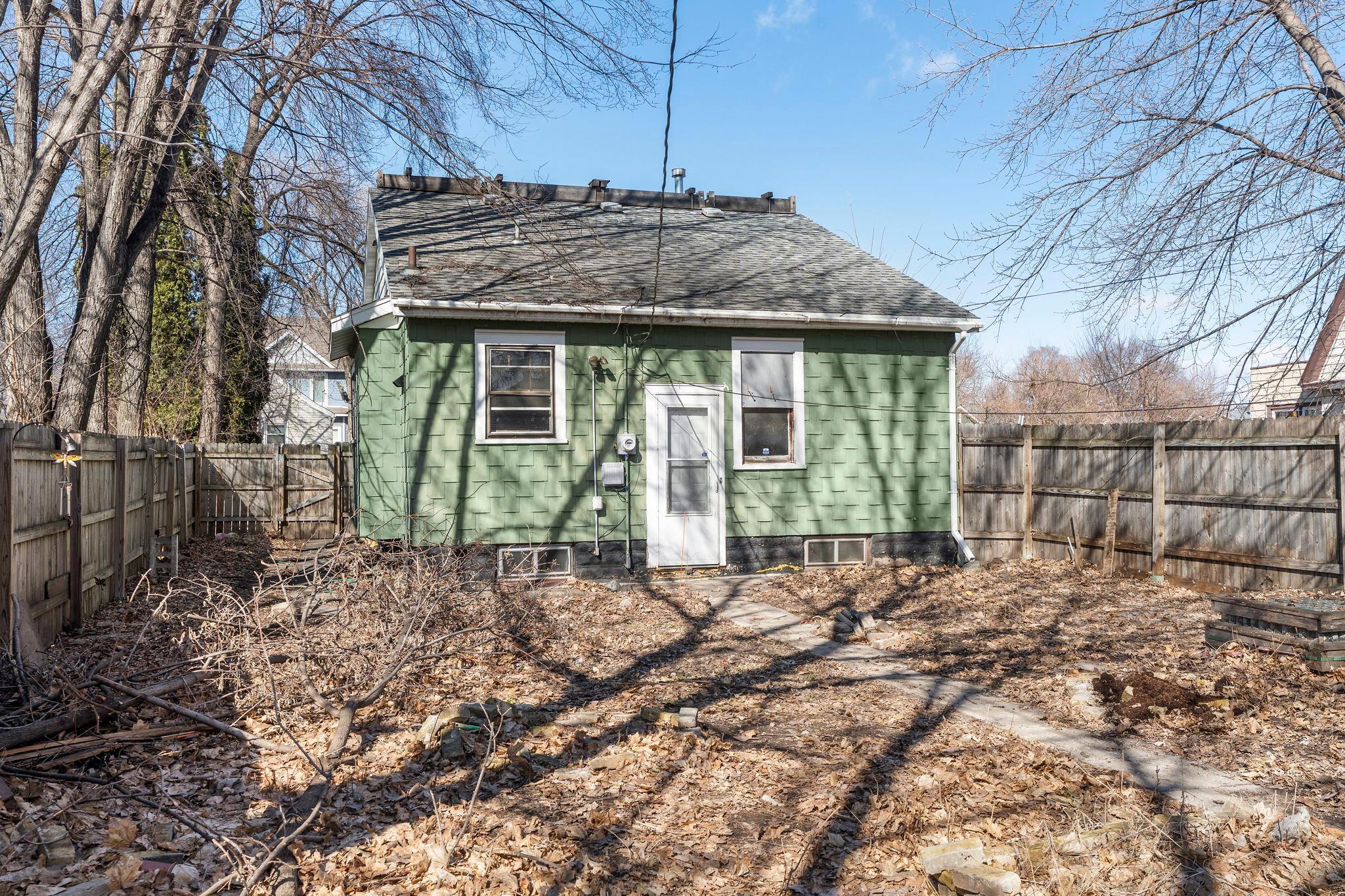 2323 Golden Valley Road