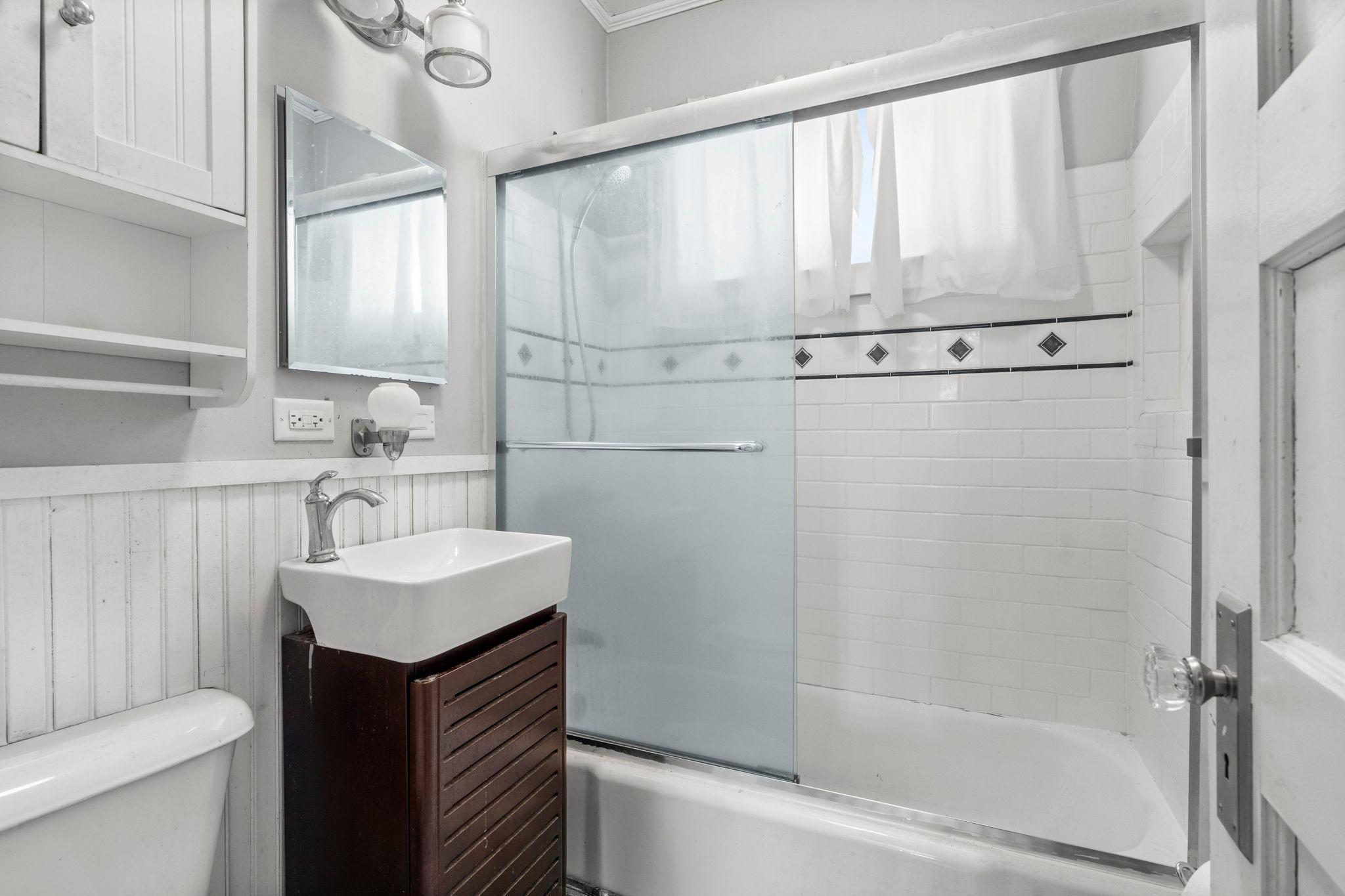 2323 Golden Valley Road