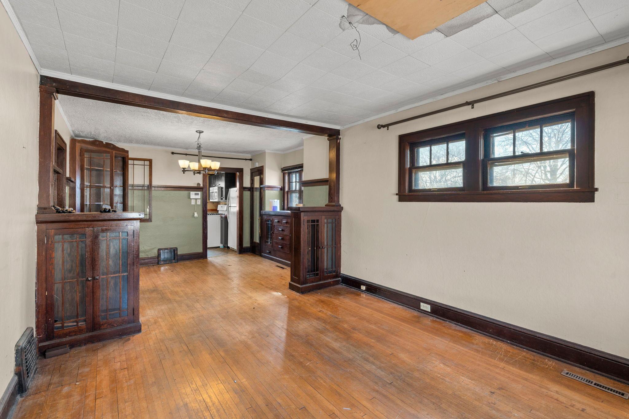 2323 Golden Valley Road