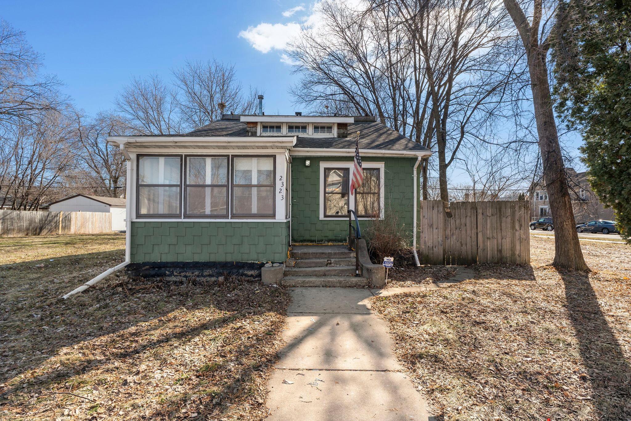 2323 Golden Valley Road