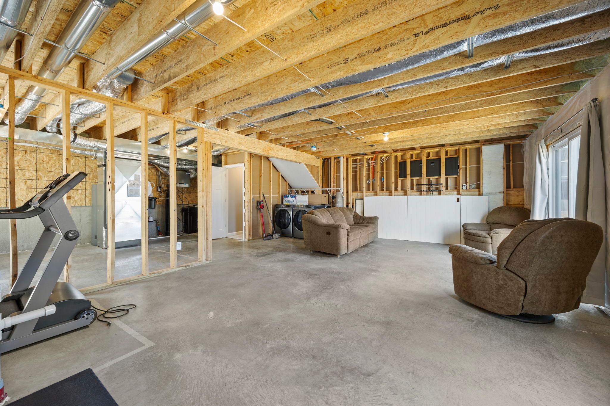 12889 Fraizer Street NE