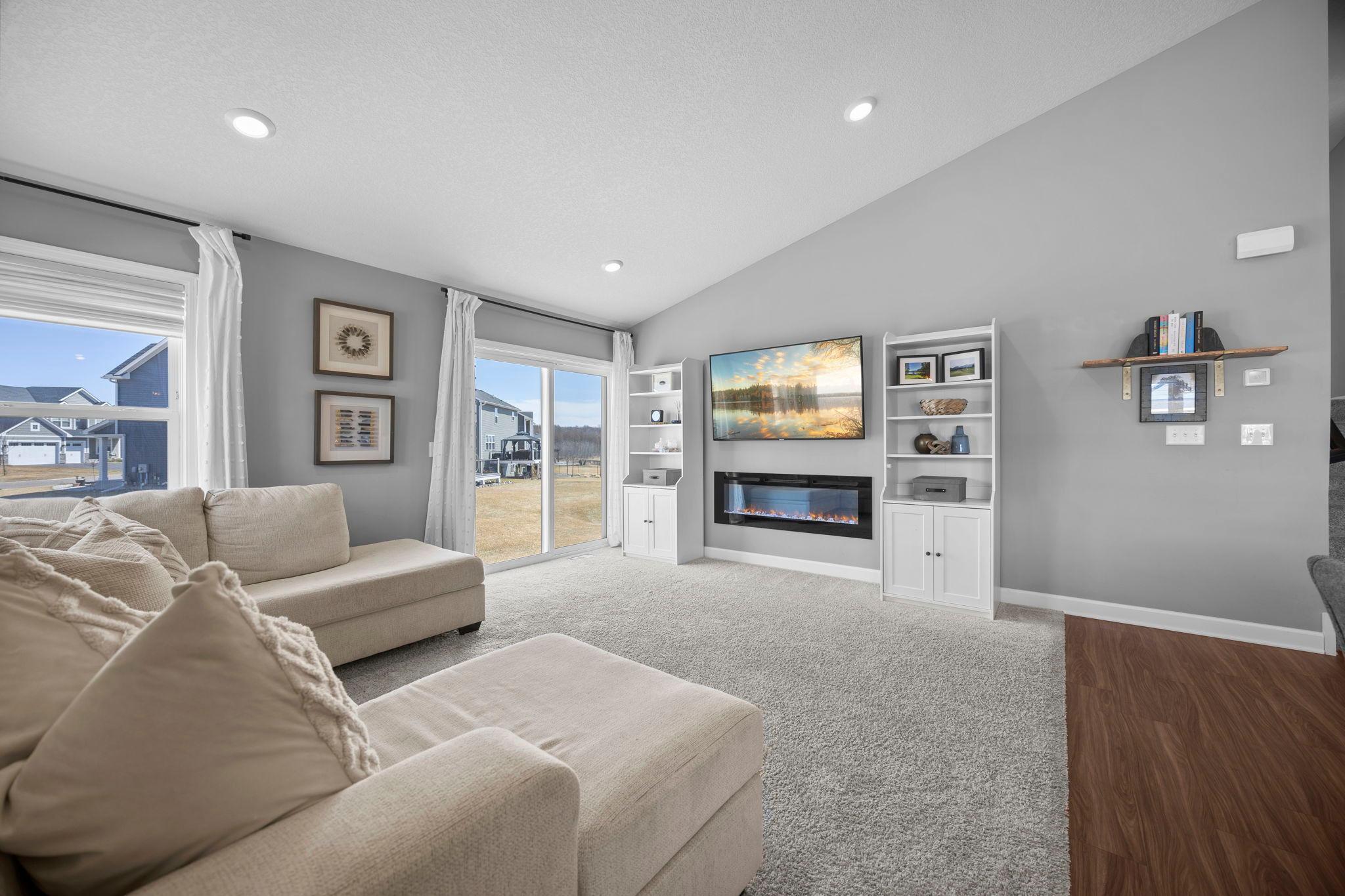 12889 Fraizer Street NE