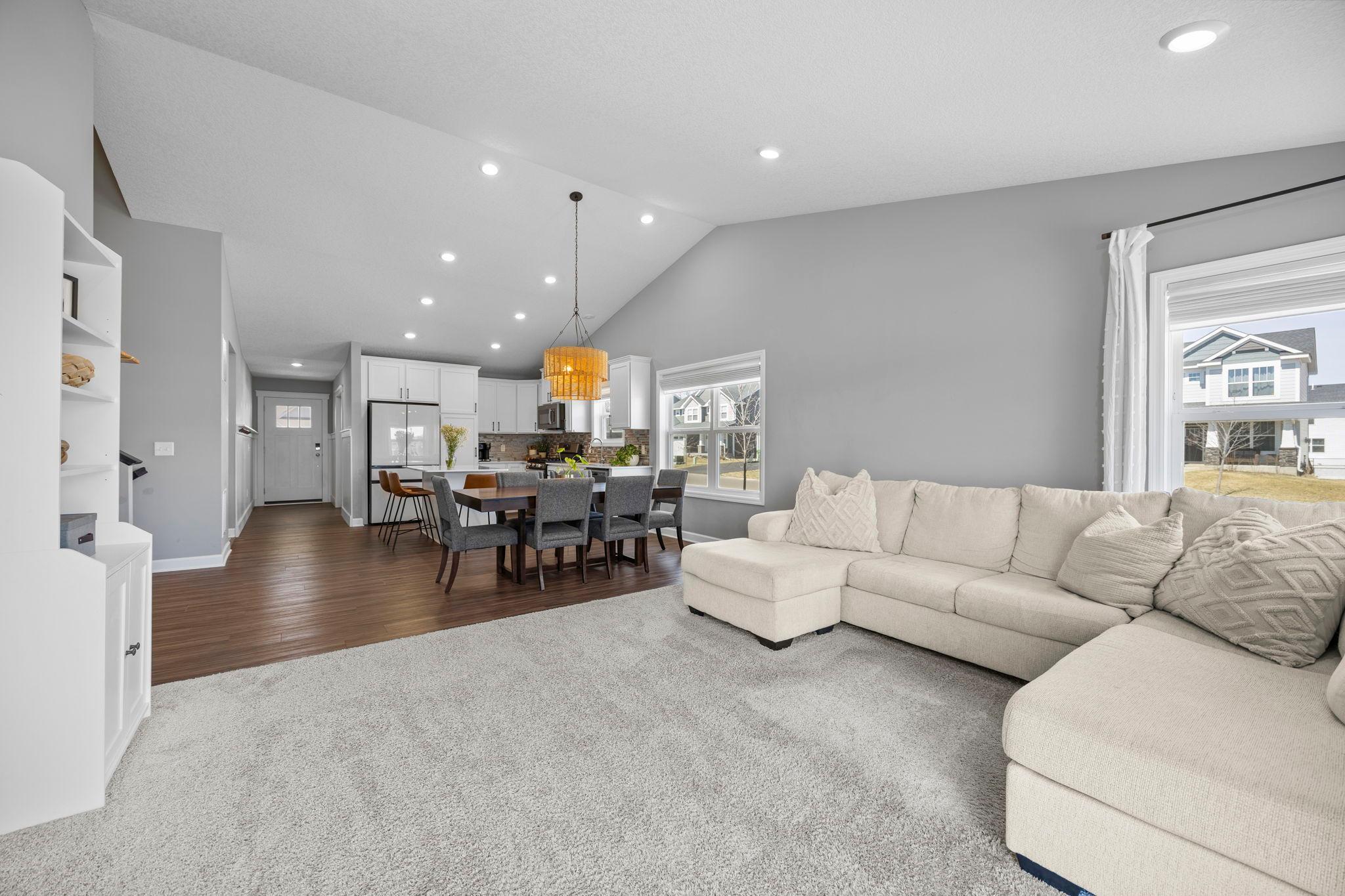 12889 Fraizer Street NE