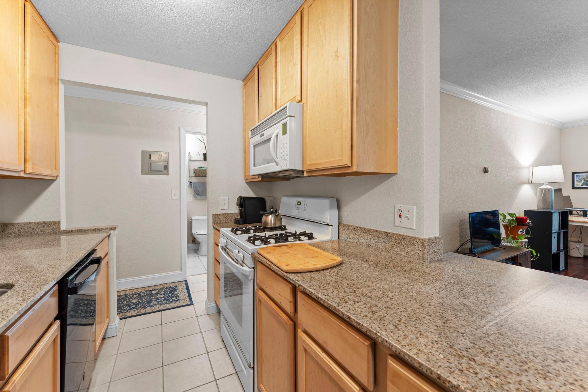 3120 Hennepin Avenue Unit: 106