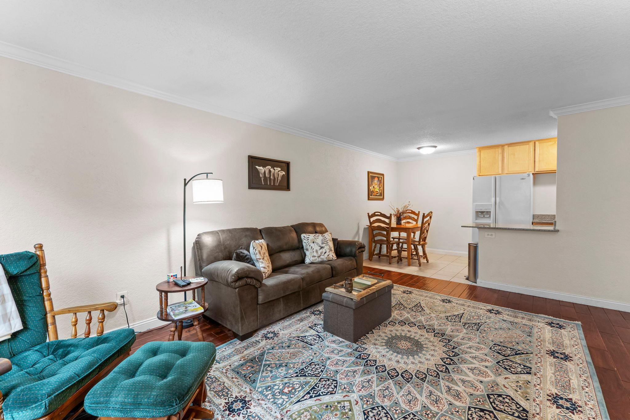3120 Hennepin Avenue Unit: 106