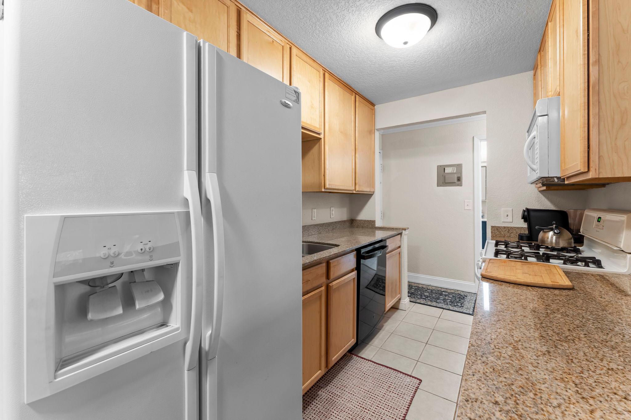 3120 Hennepin Avenue Unit: 106