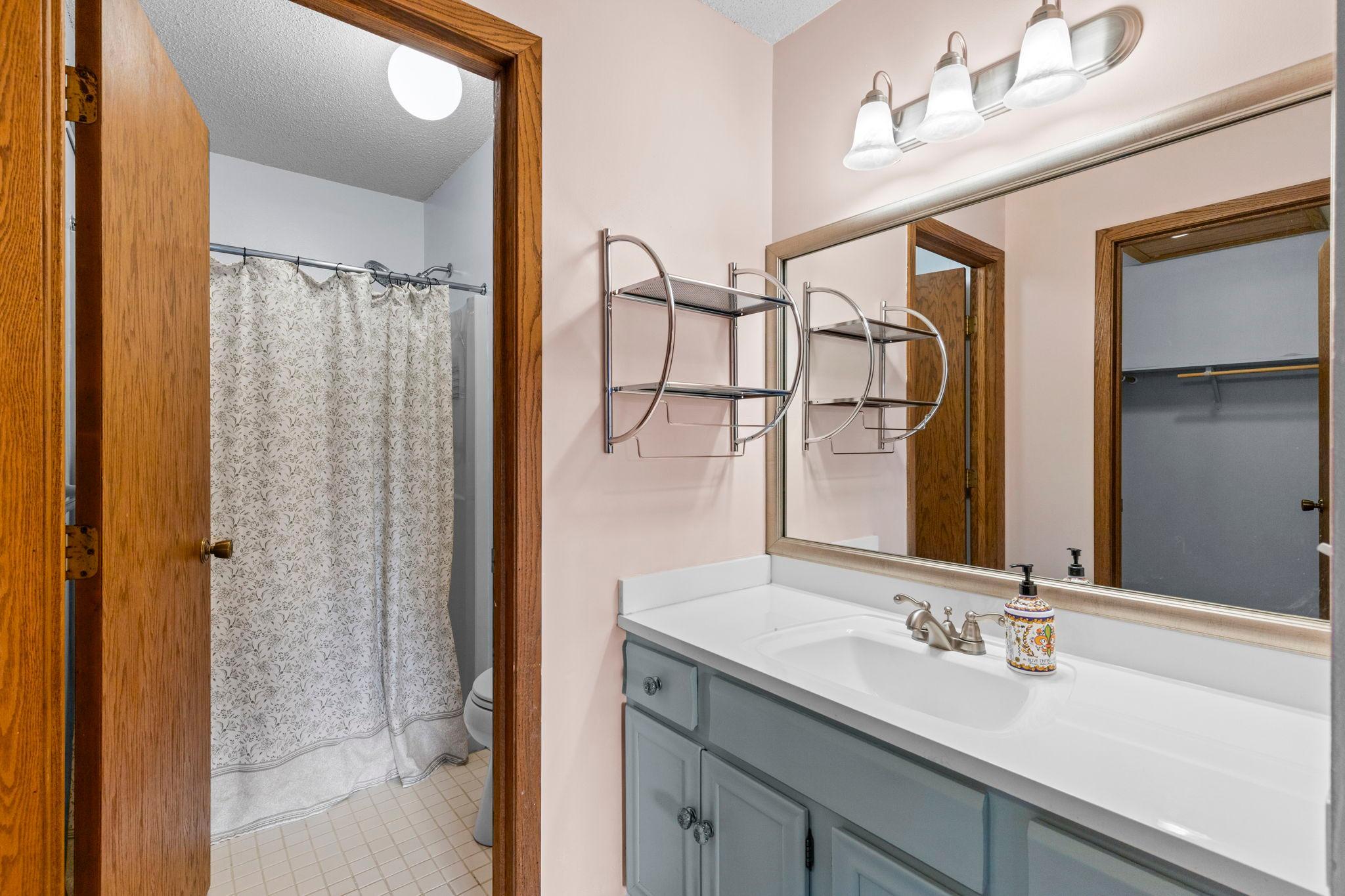 929 Oakwood Heights Circle Unit: 6