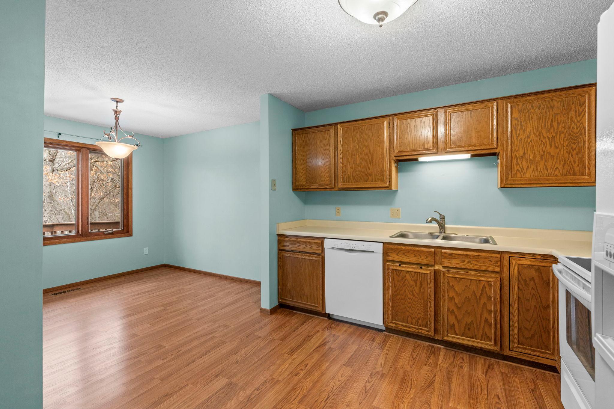 929 Oakwood Heights Circle Unit: 6