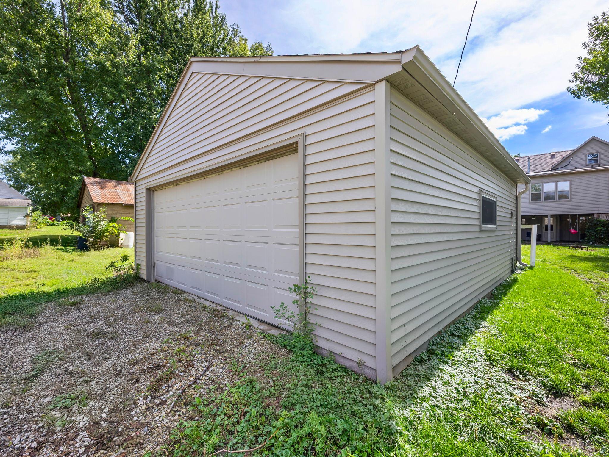 307 Elm Avenue SW
