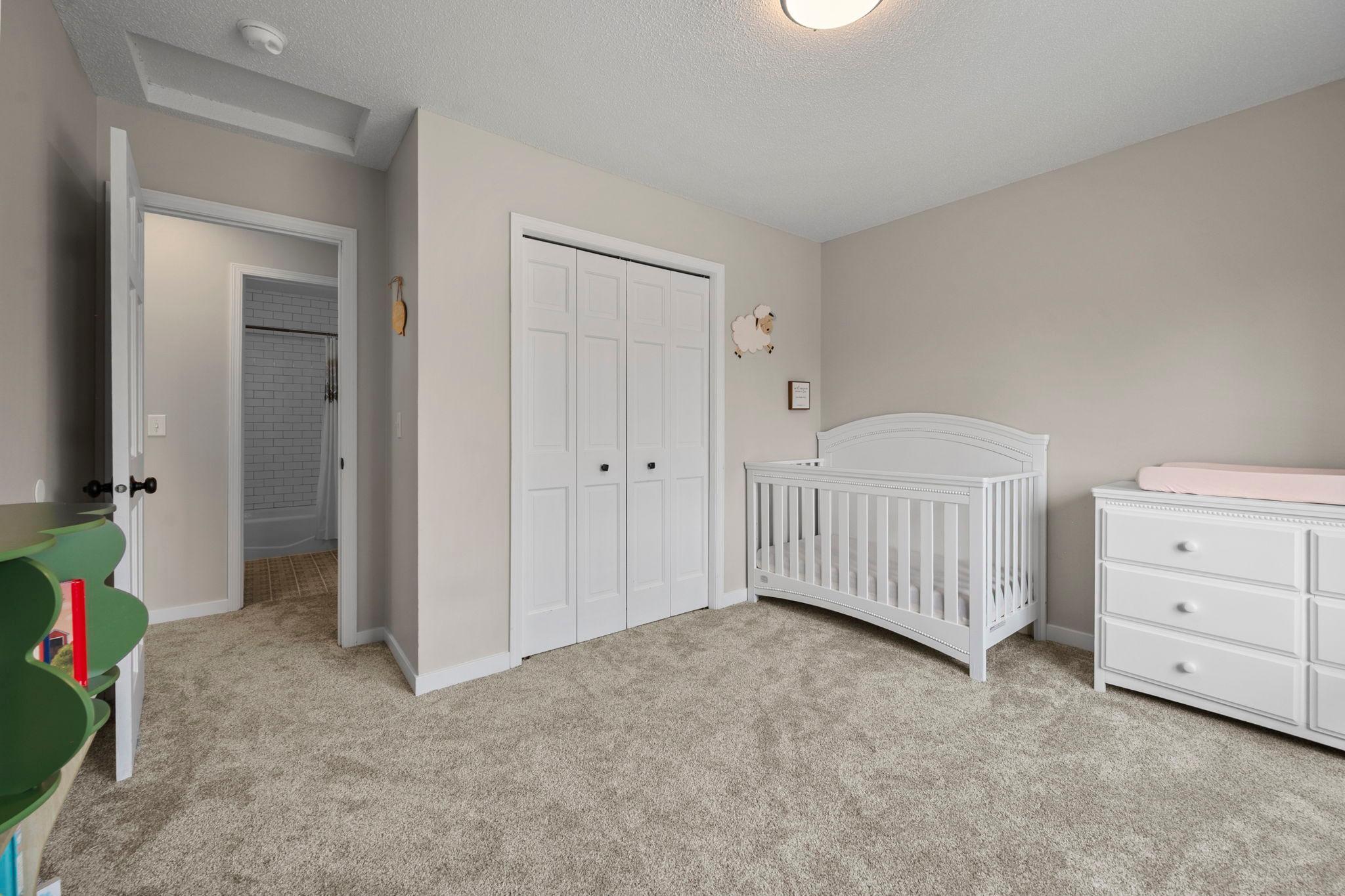 6667 Kingsview Lane N