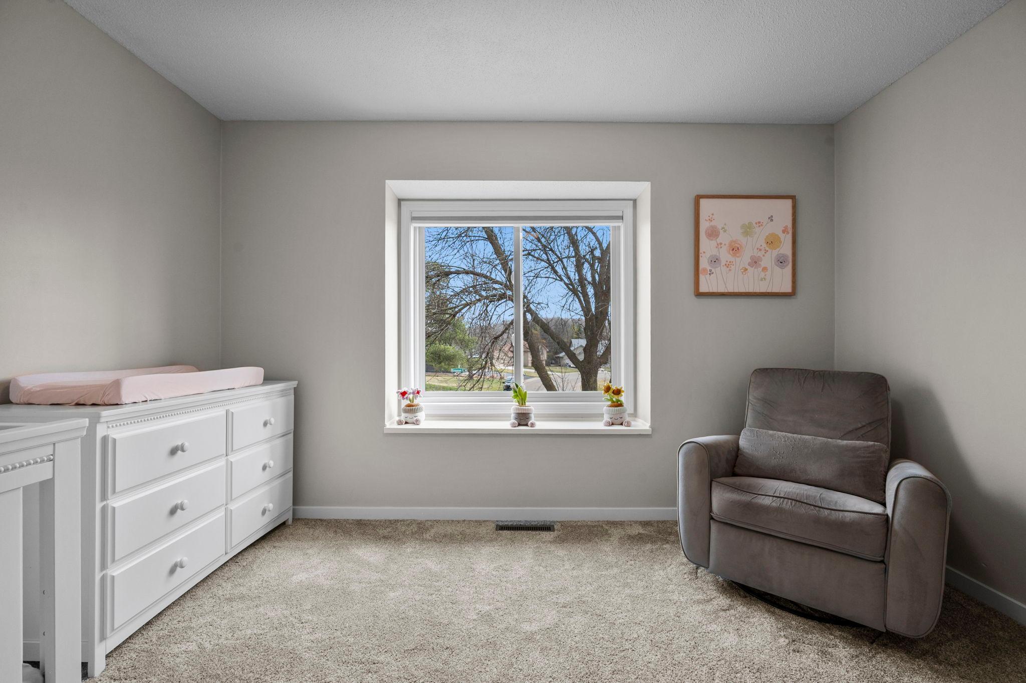 6667 Kingsview Lane N