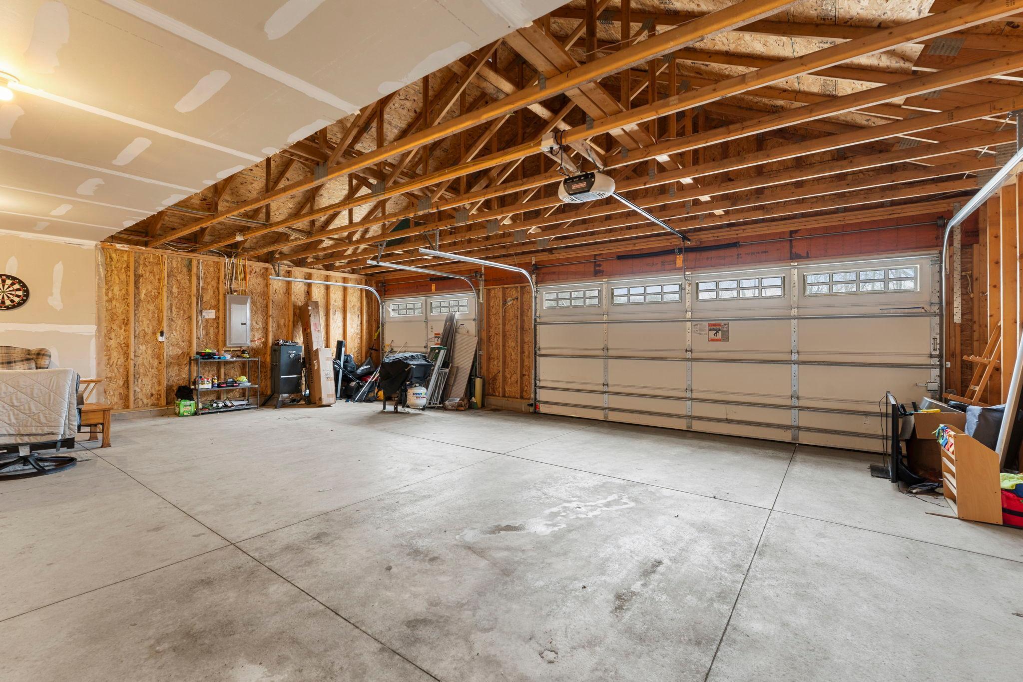 1068 244th Avenue NE