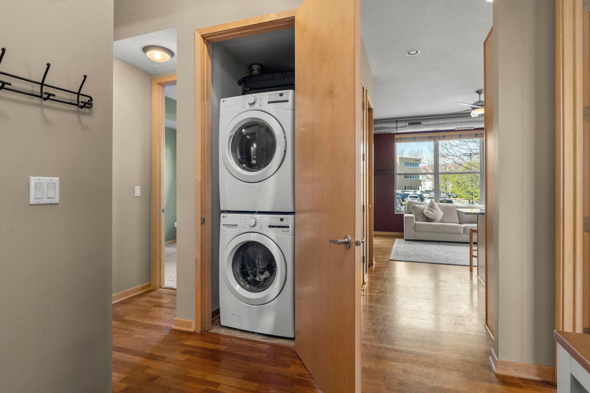 3640 Wooddale Avenue S Unit: 121
