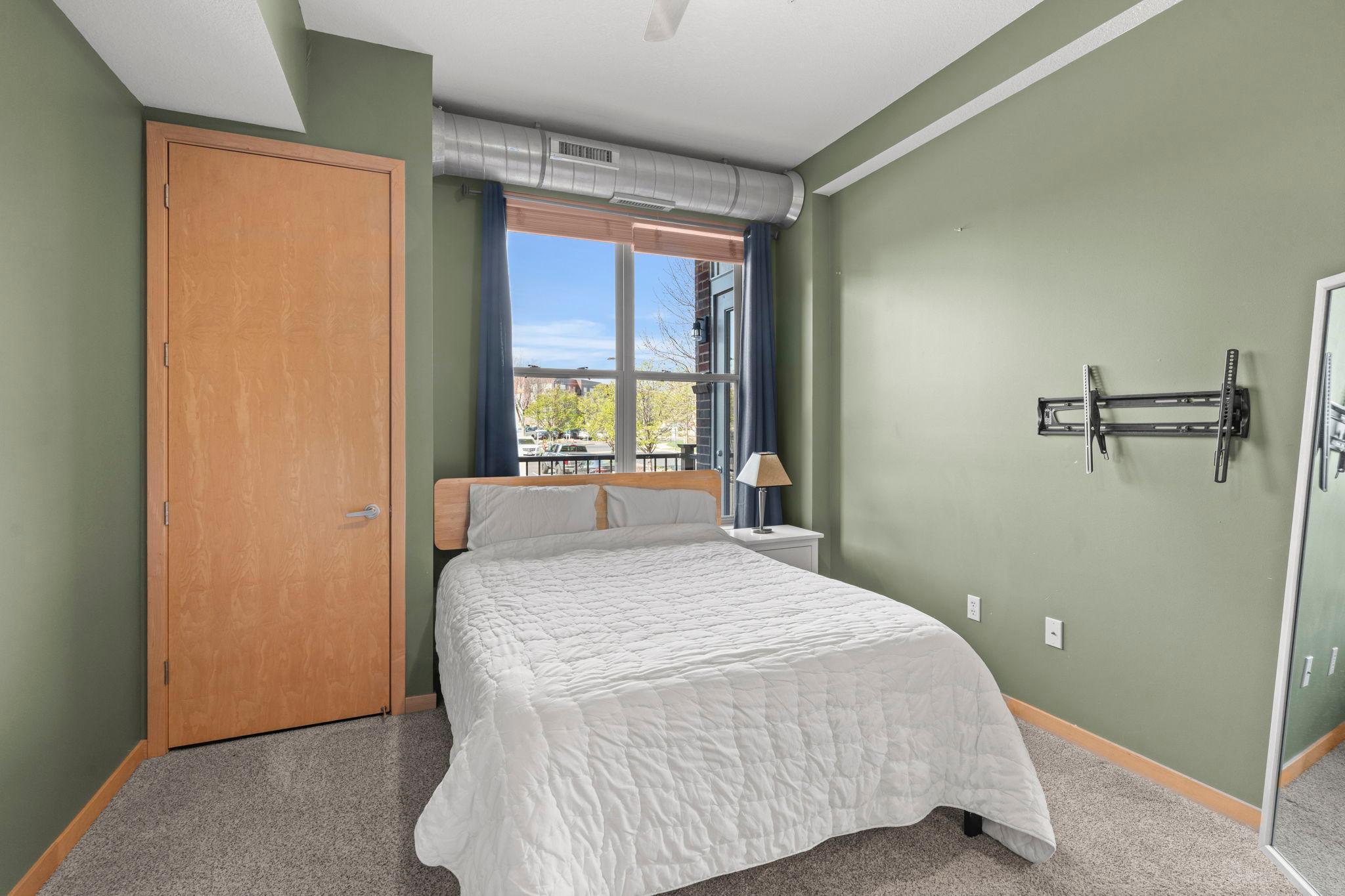 3640 Wooddale Avenue S Unit: 121