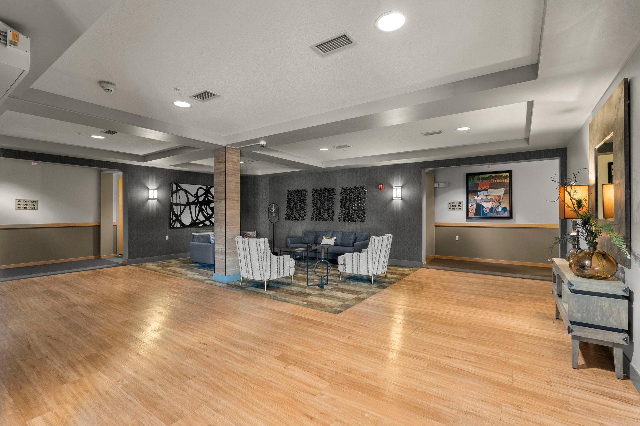 3640 Wooddale Avenue S Unit: 121