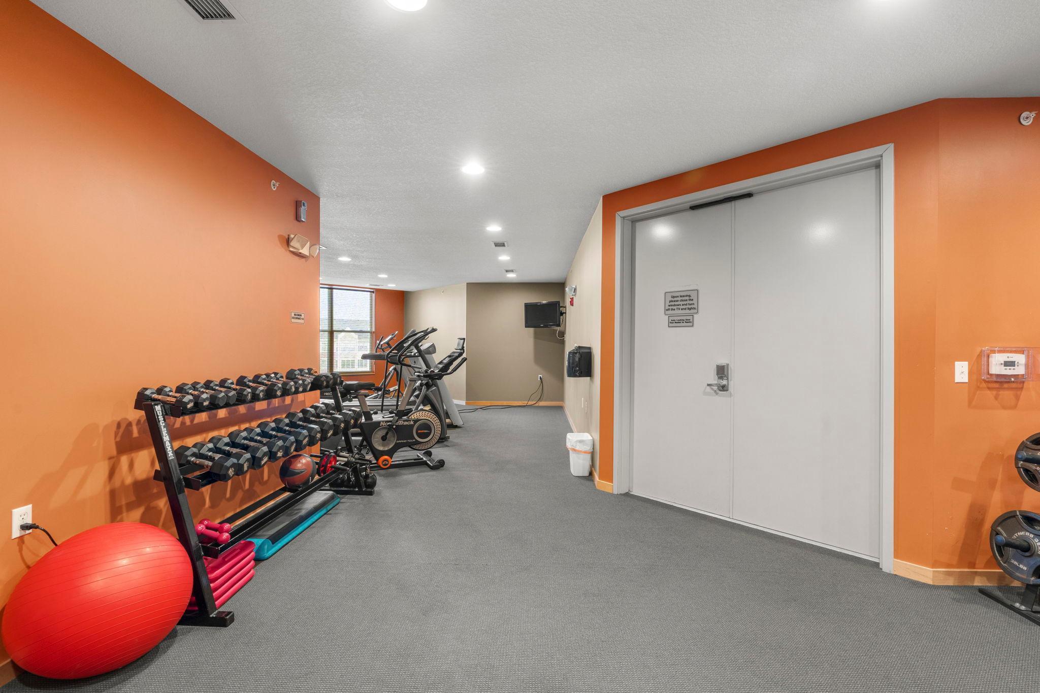 3640 Wooddale Avenue S Unit: 121