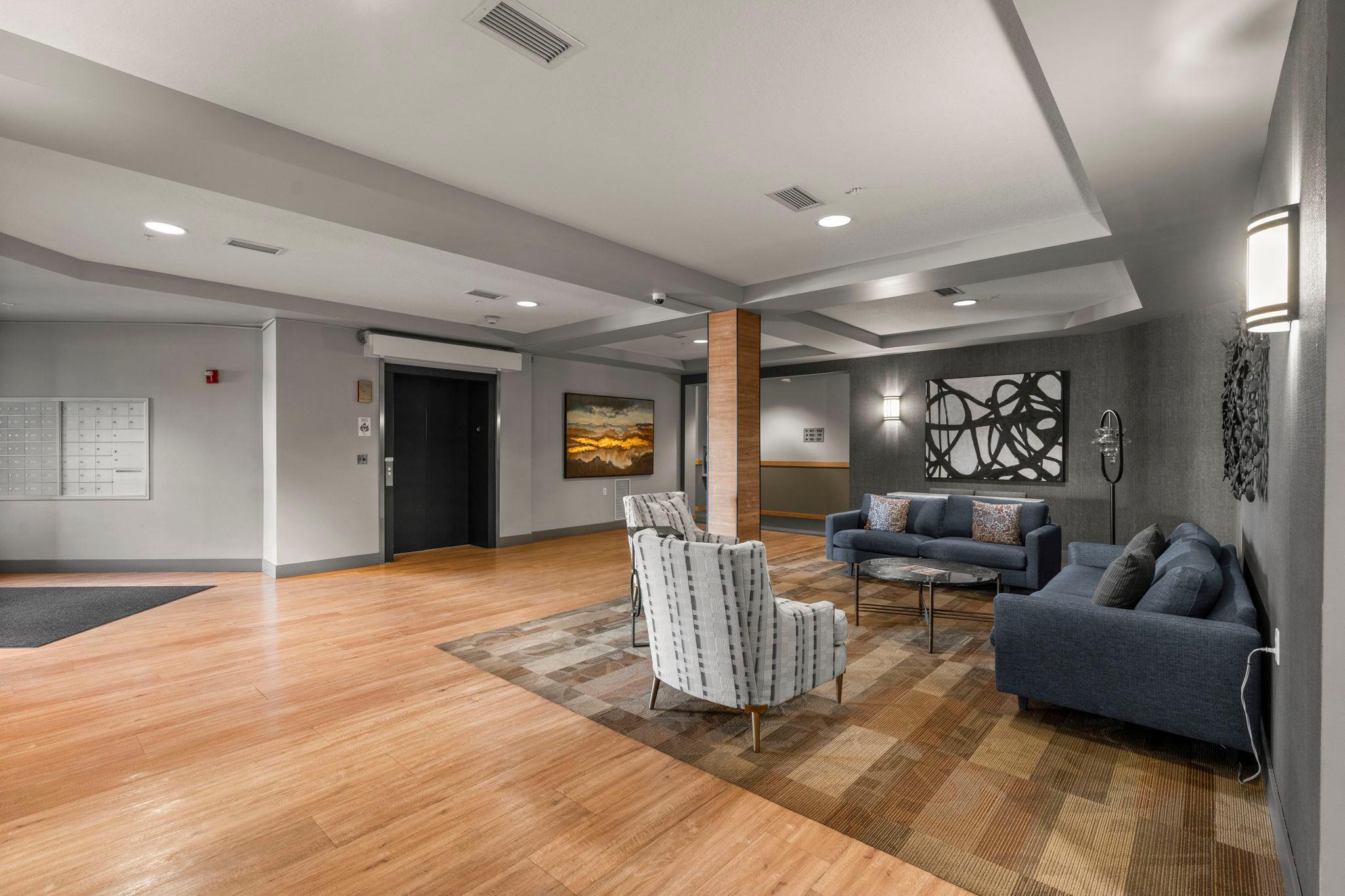 3640 Wooddale Avenue S Unit: 121