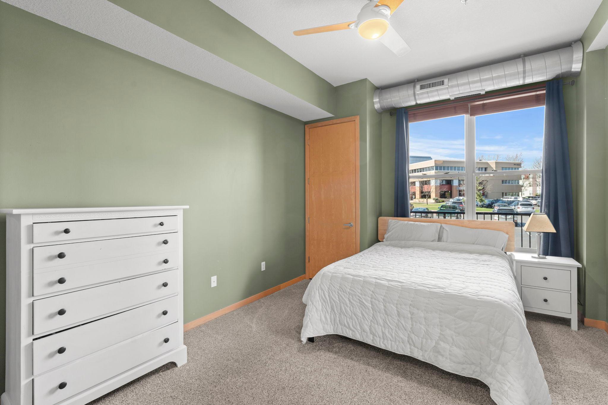 3640 Wooddale Avenue S Unit: 121