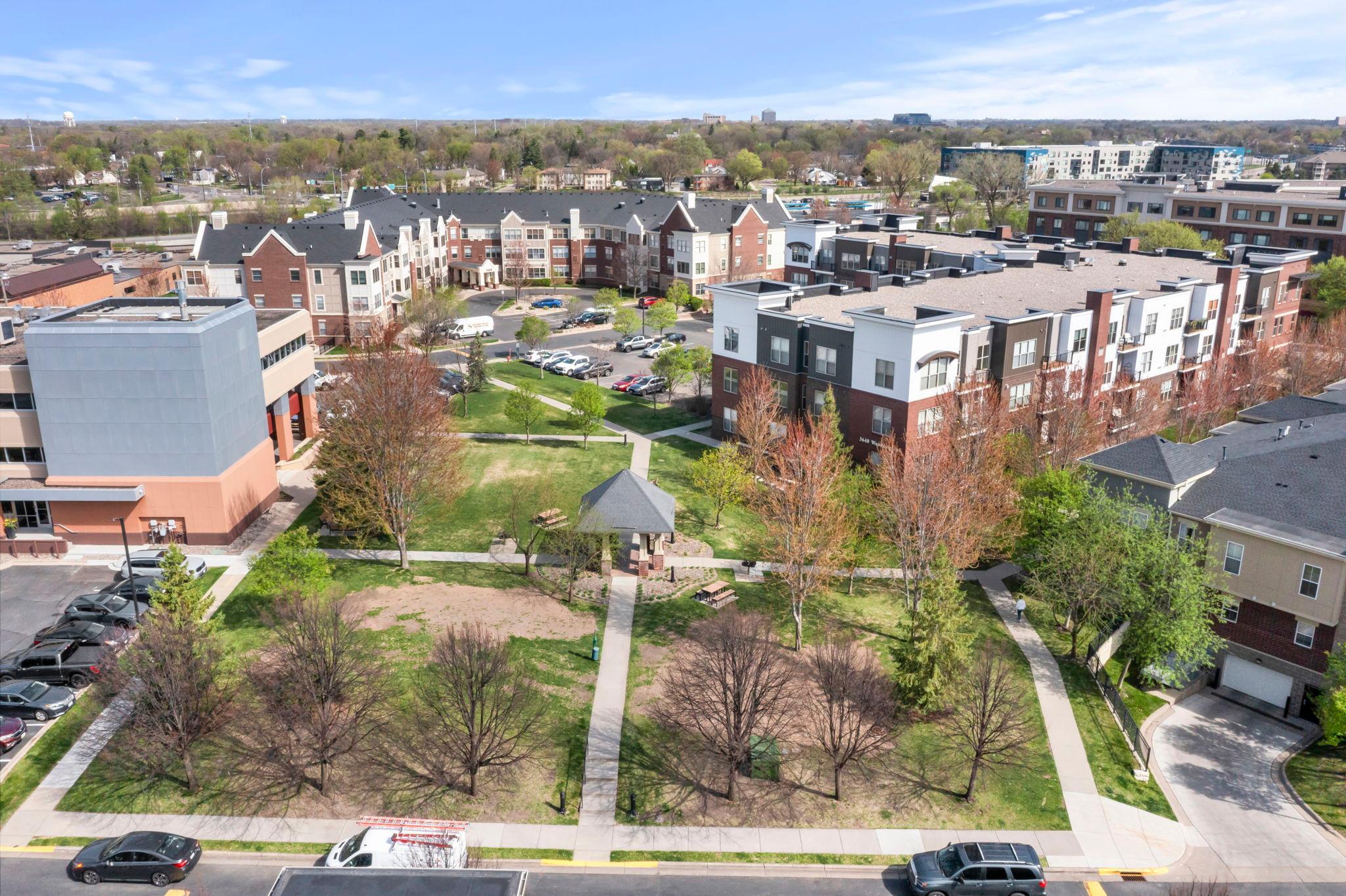3640 Wooddale Avenue S Unit: 121