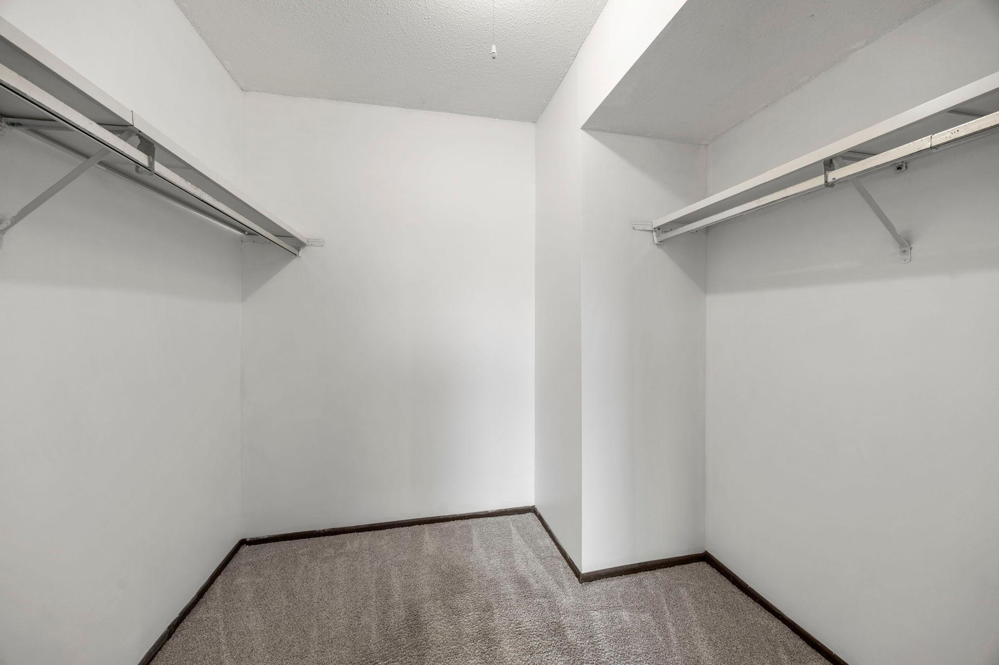 5648 Brookdale Drive N