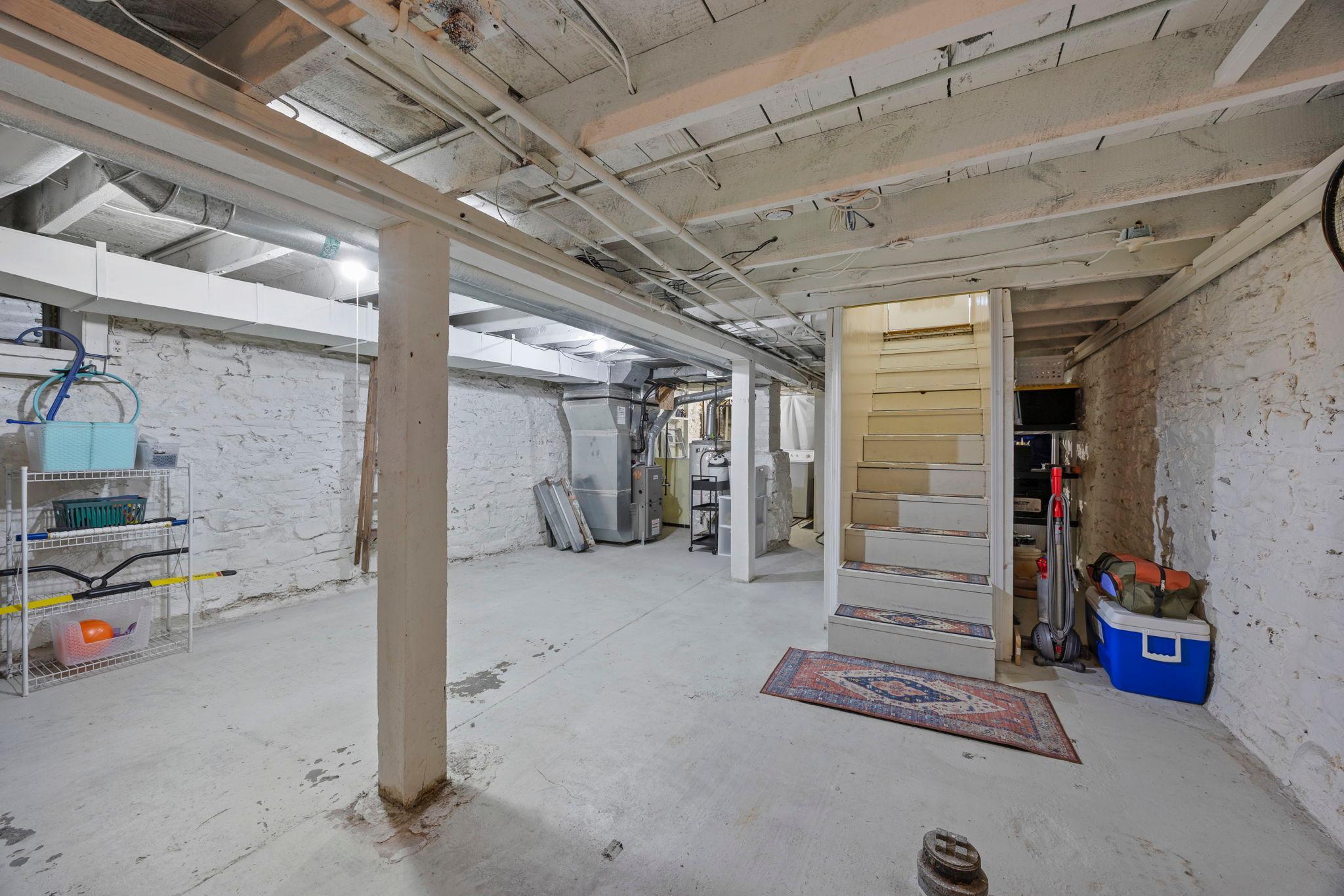 441 View Street